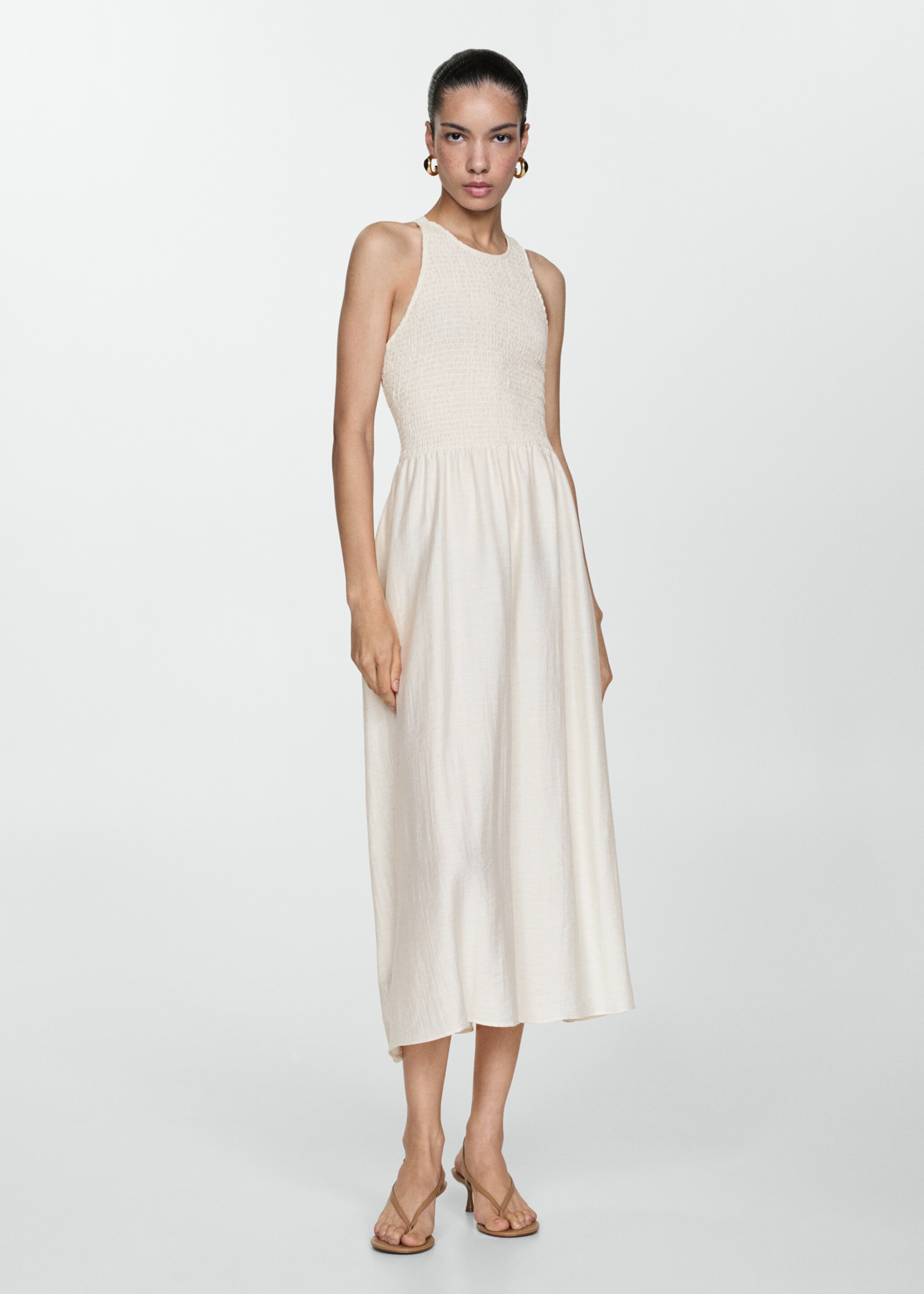 Flared dress with ruffled hem - General plane