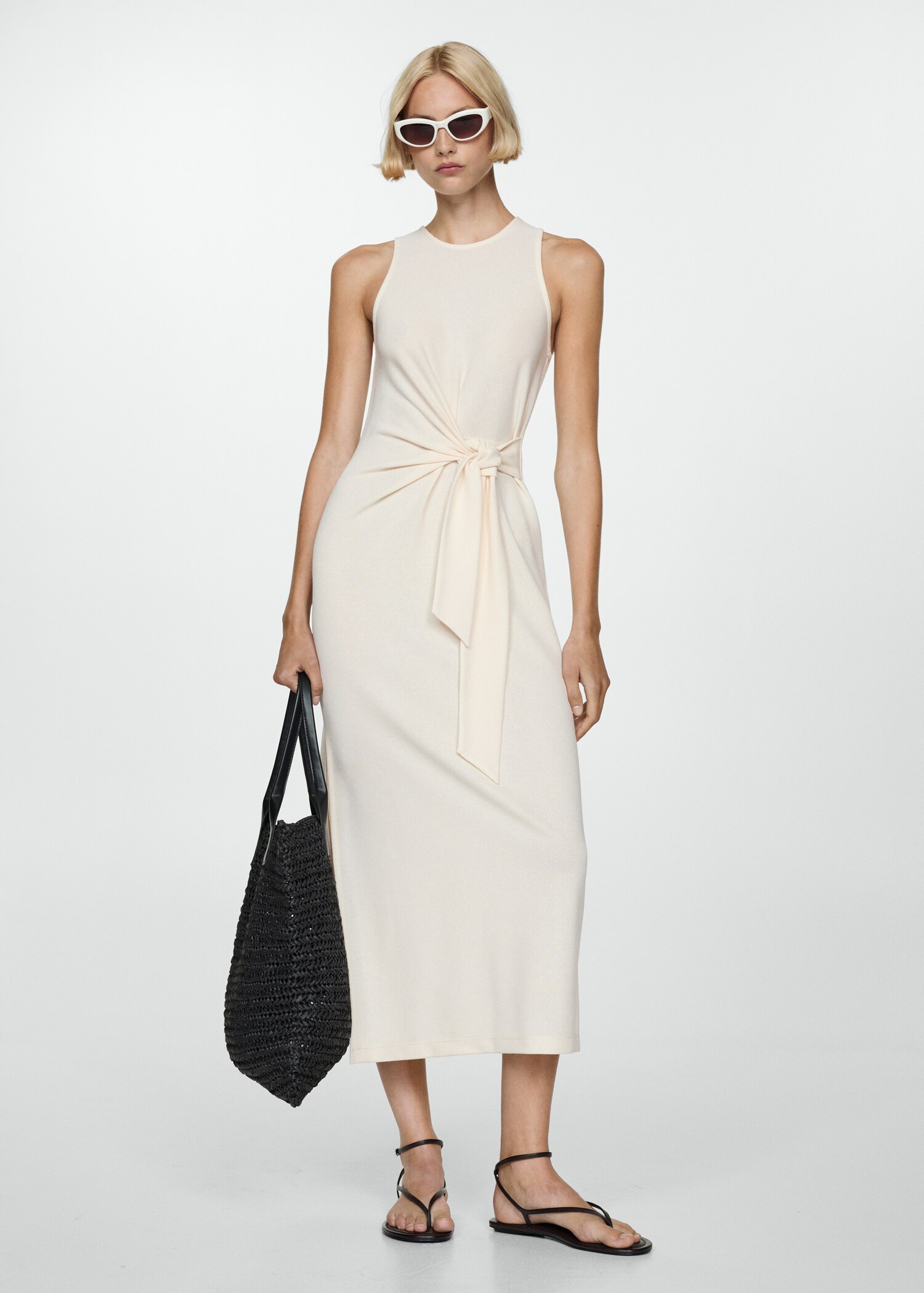 Vestido malha laço - Plano geral