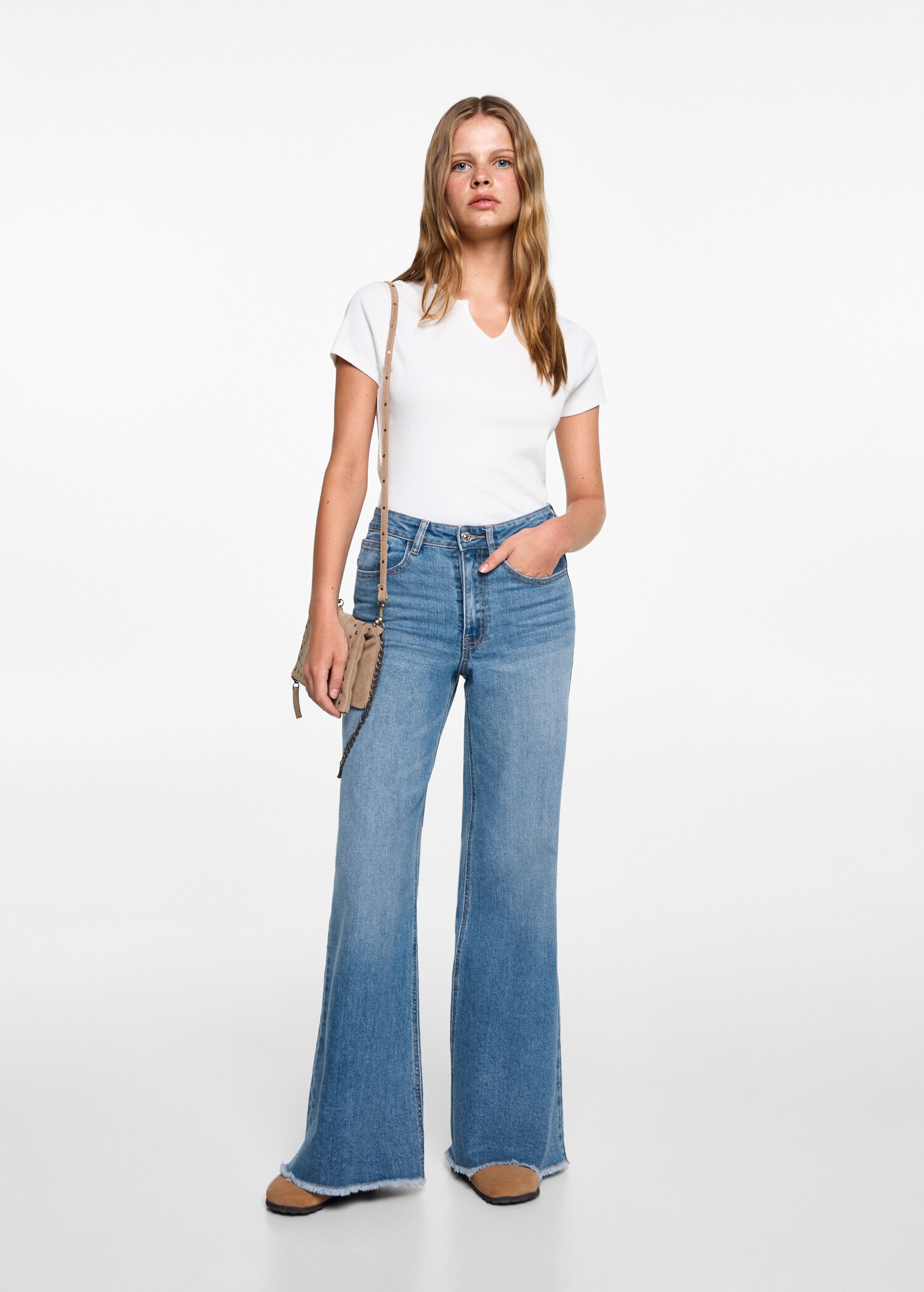 Ausgestellte Jeans - Allgemeine Ansicht