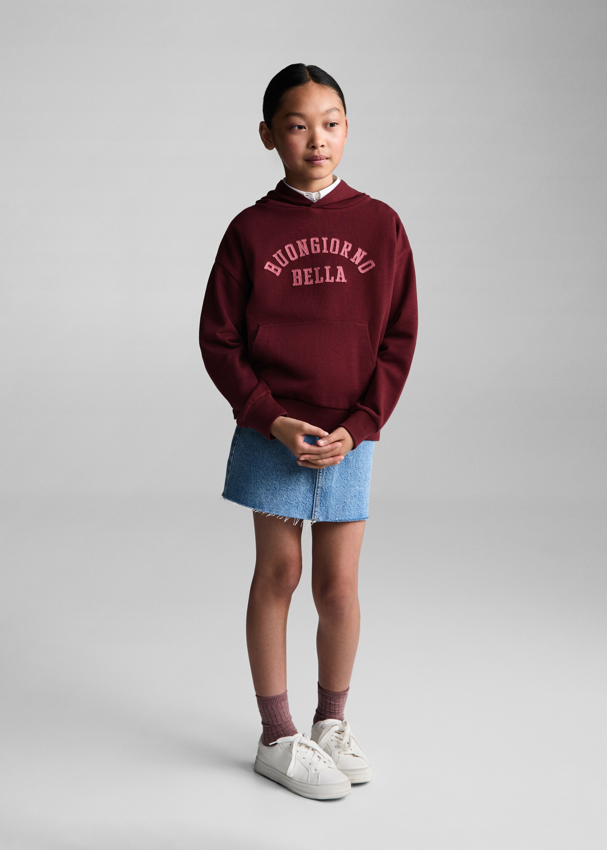 Sweat-shirt imprimé capuche - Plan général, Lie de vin. Ref: 77044774-00.