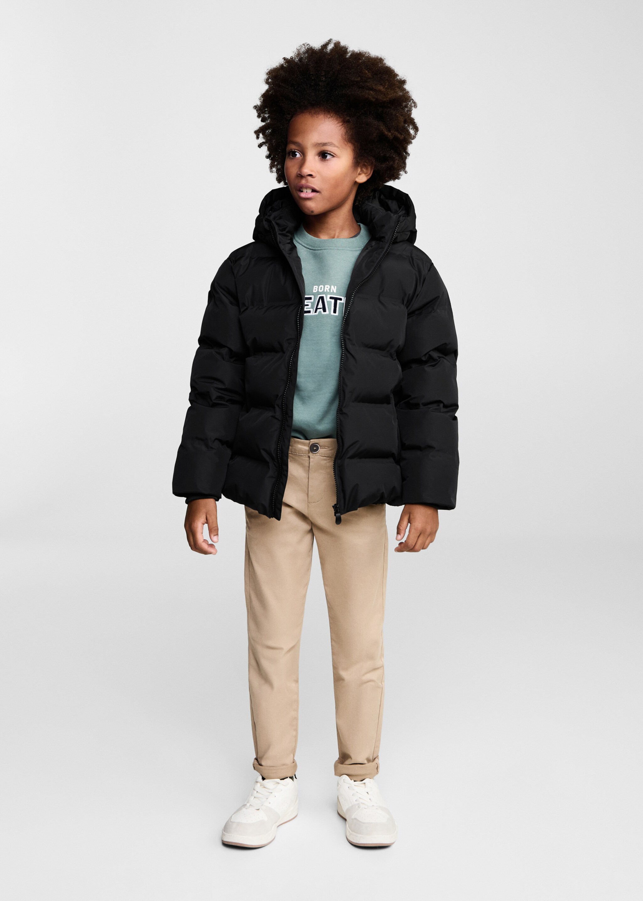 Anorak matelassé avec capuche - Plan général, Noir. Ref: 77045147-00.