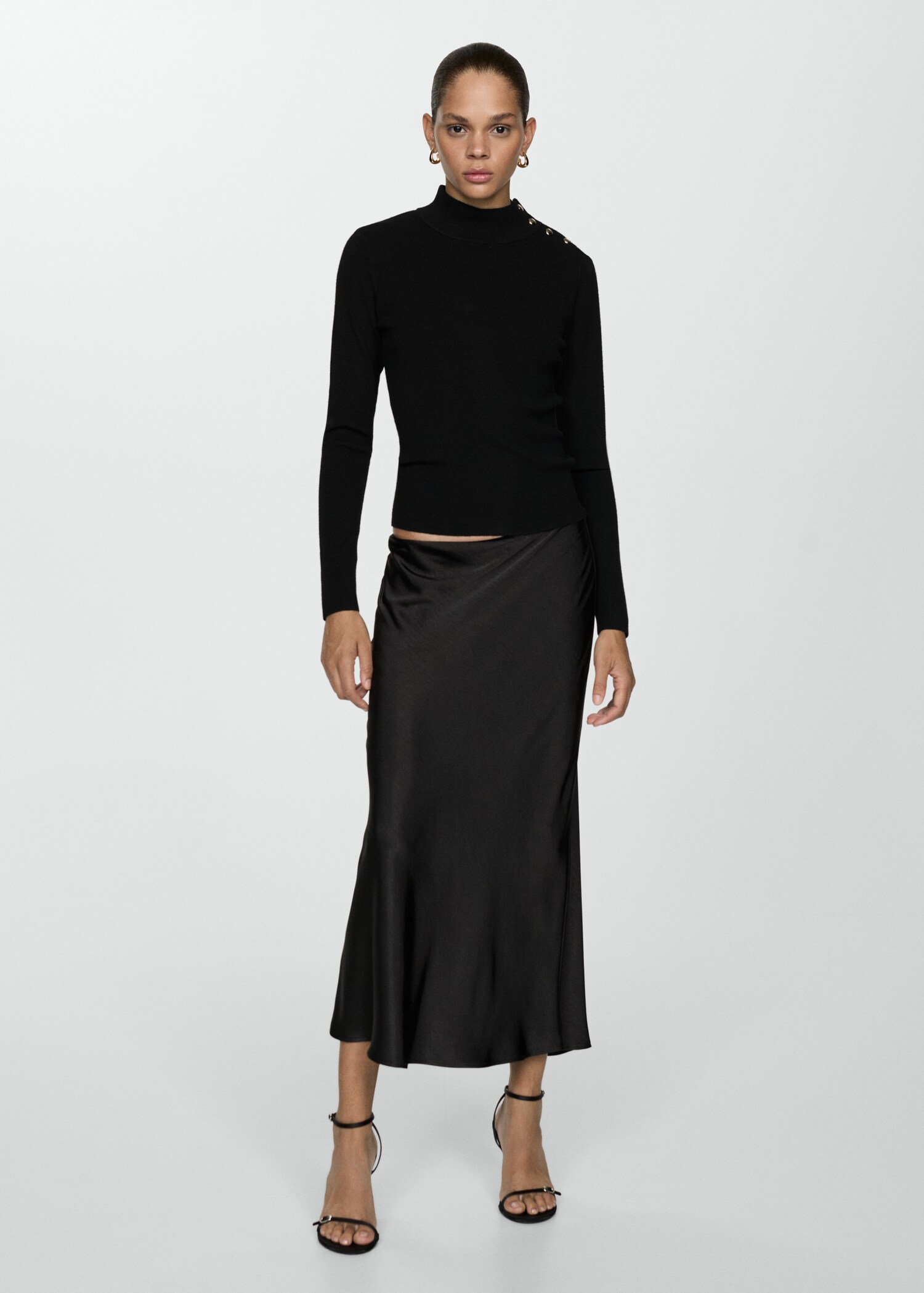 Sweater with shoulder buttons - General plane