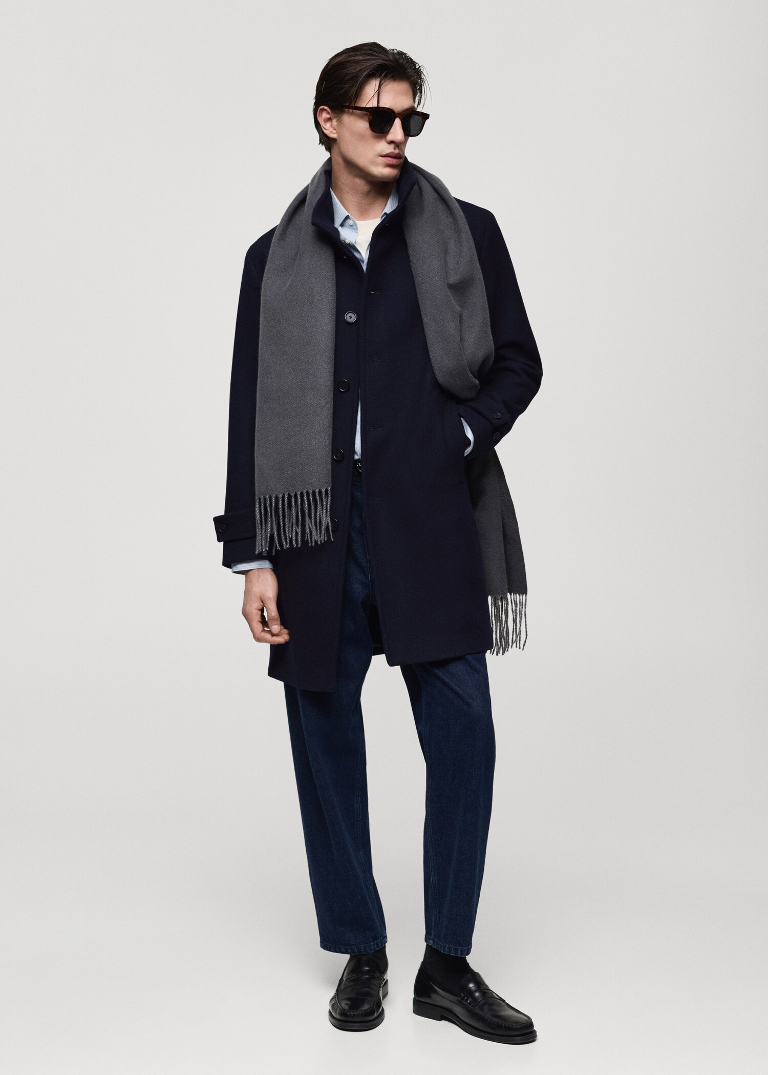 Wool funnel neck coat - General plane