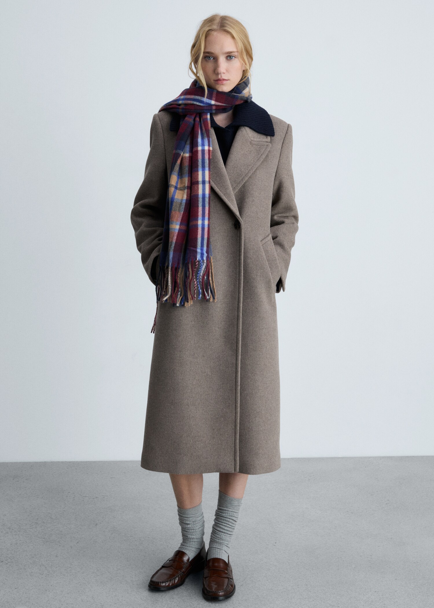 Check scarf with fringed ends - General plane