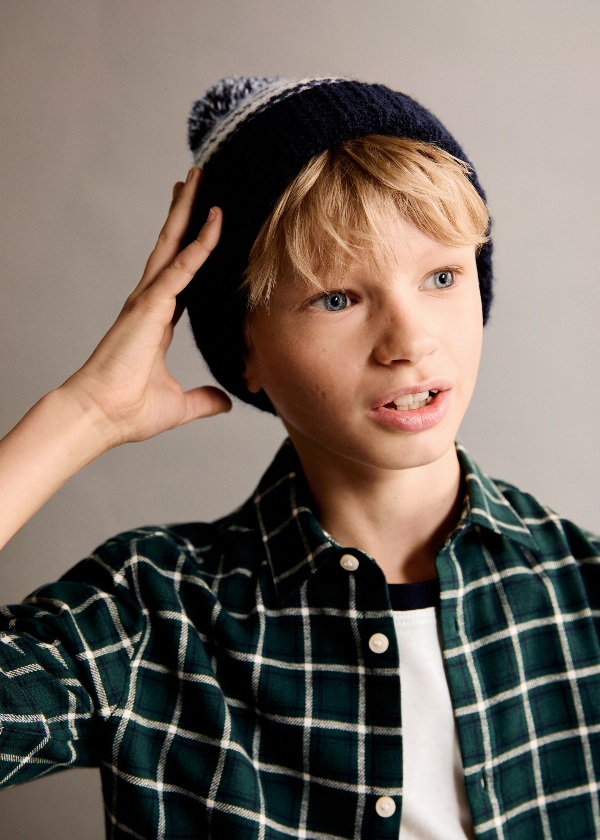 Jacquard pompom beanie - General plane