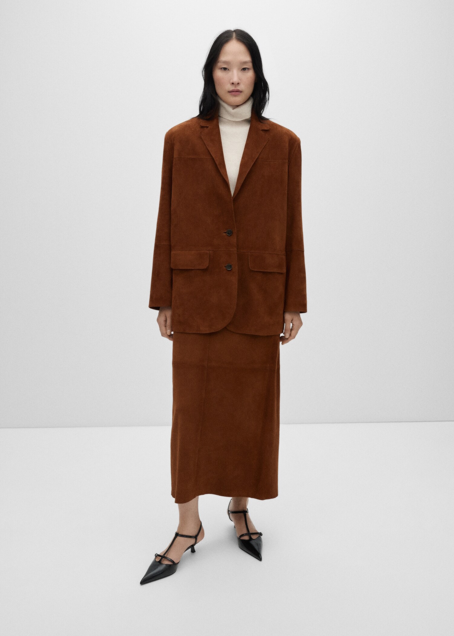Suede skirt with opening - General plane