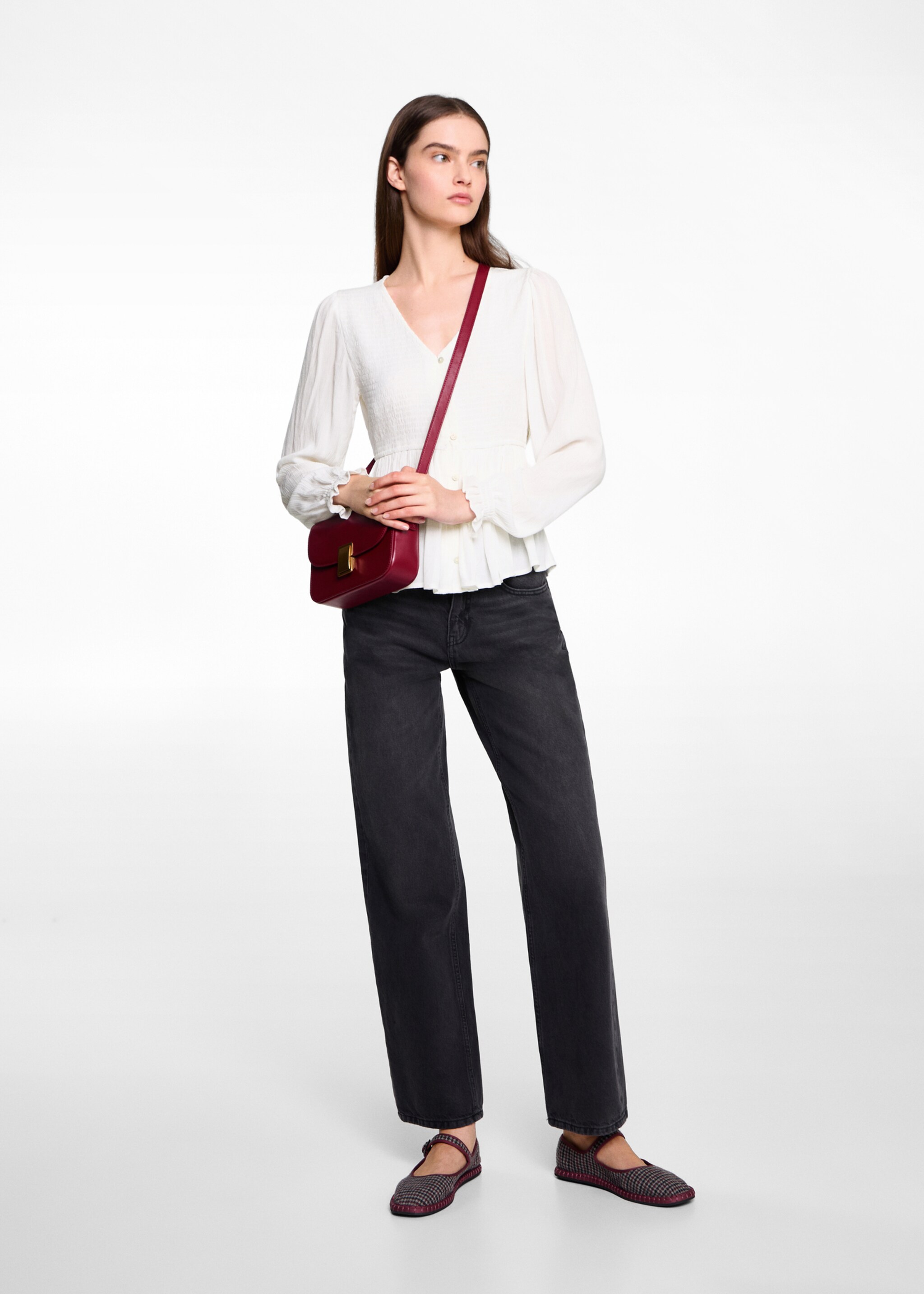 Fließende Bluse mit Raff-Details - Allgemeine Ansicht, Cremeweiß. Ref: 77047672-00.