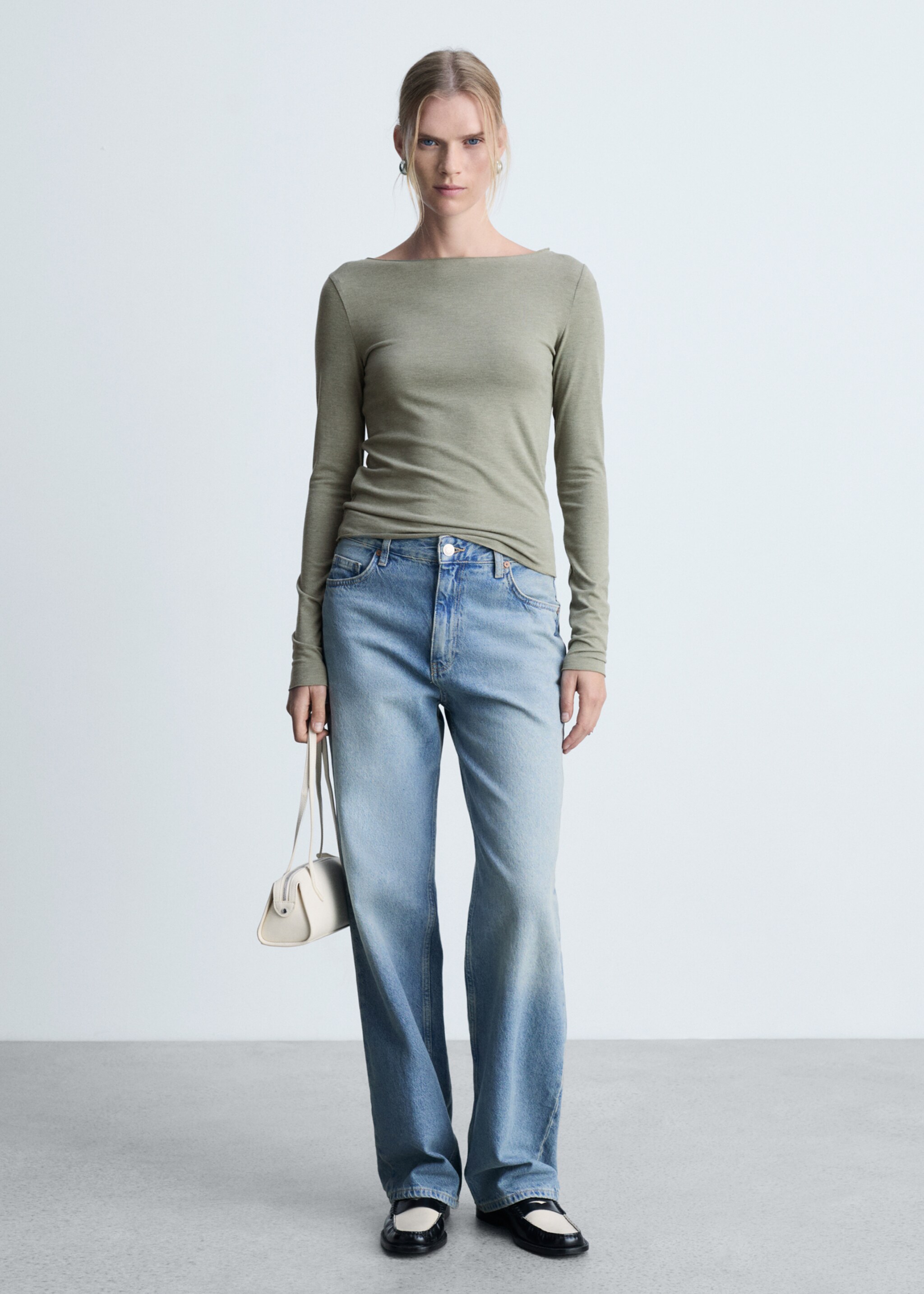 T-shirt met lange mouwen en boothals - Overzichtstekening, Kaki. Ref: 77047717-00.