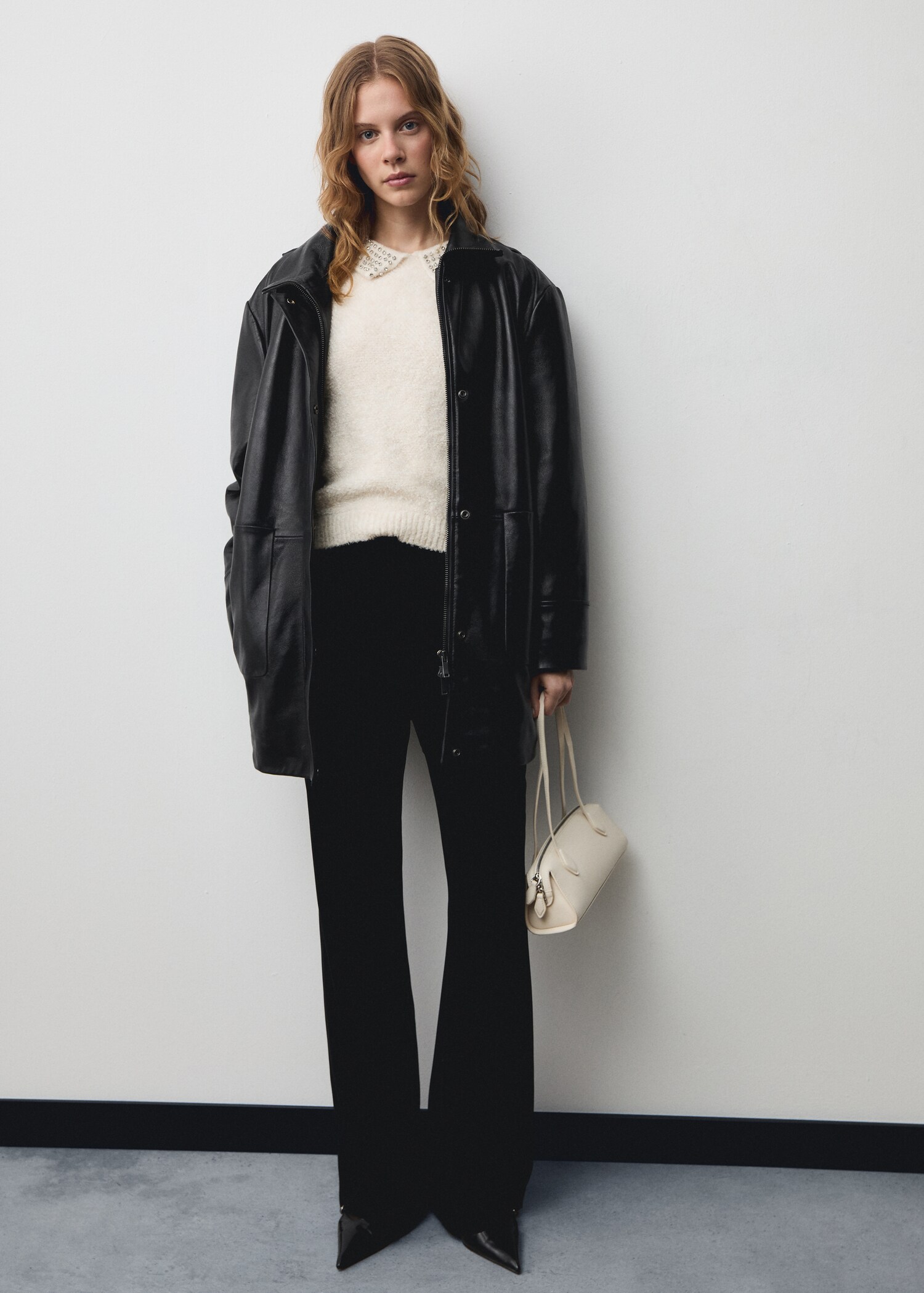 Pullover mit strassverziertem Polo-Kragen - Allgemeine Ansicht