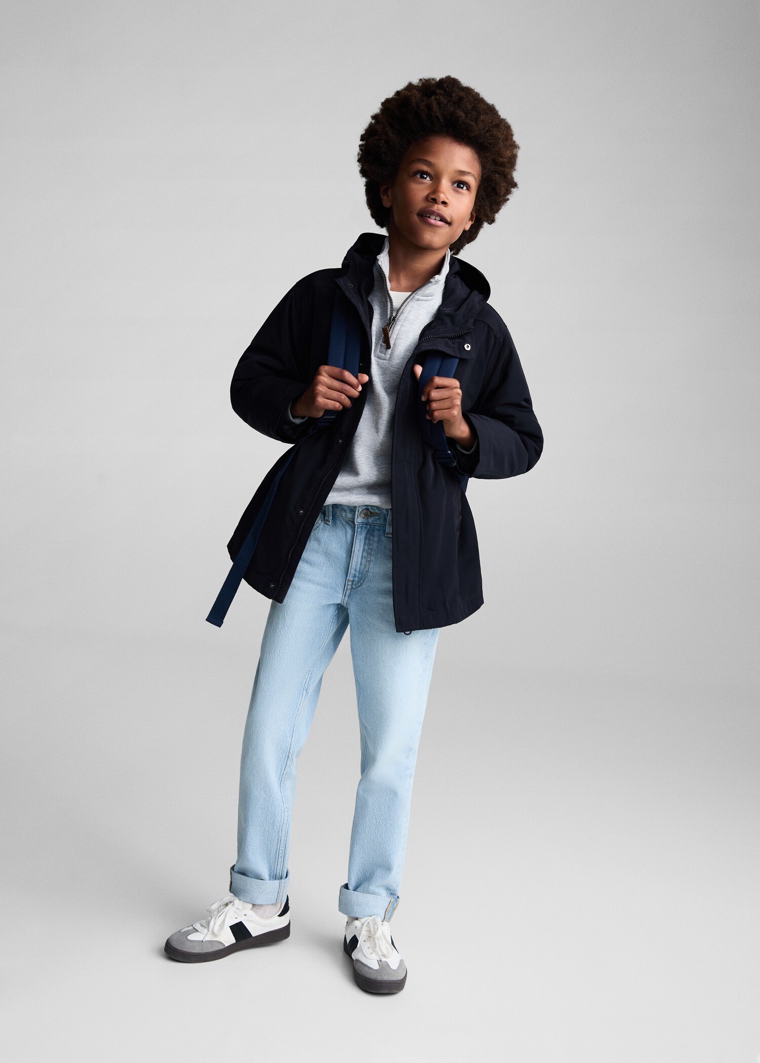 Hooded water-repellent coat - General plane