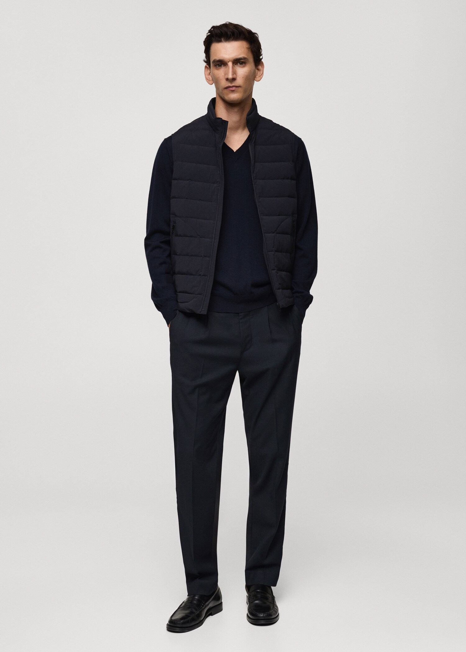 Quilted gilet with feather filling - General plane