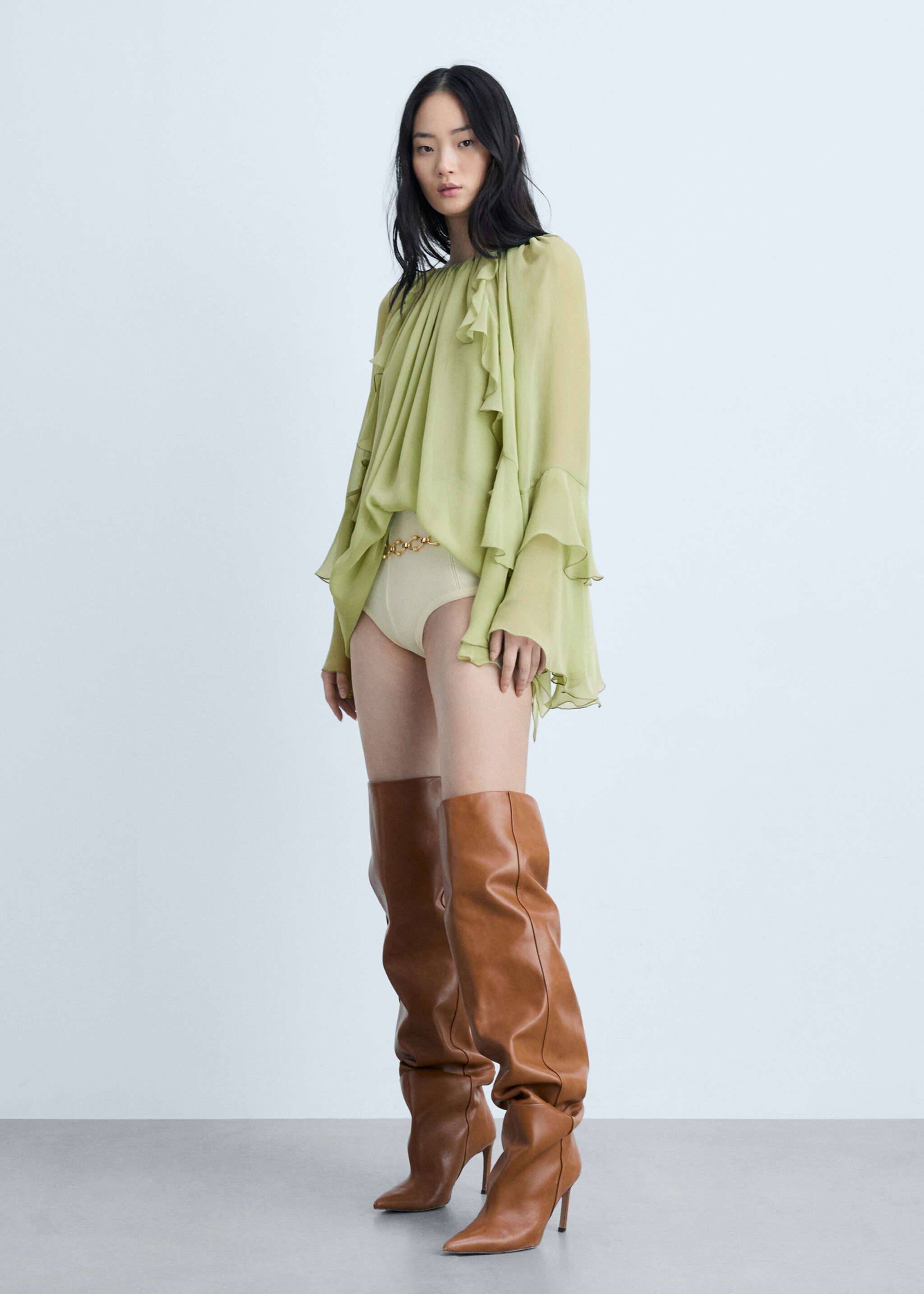 Vestido de gaze com folhos - Plano geral, Verde. Ref: 77054796-00.