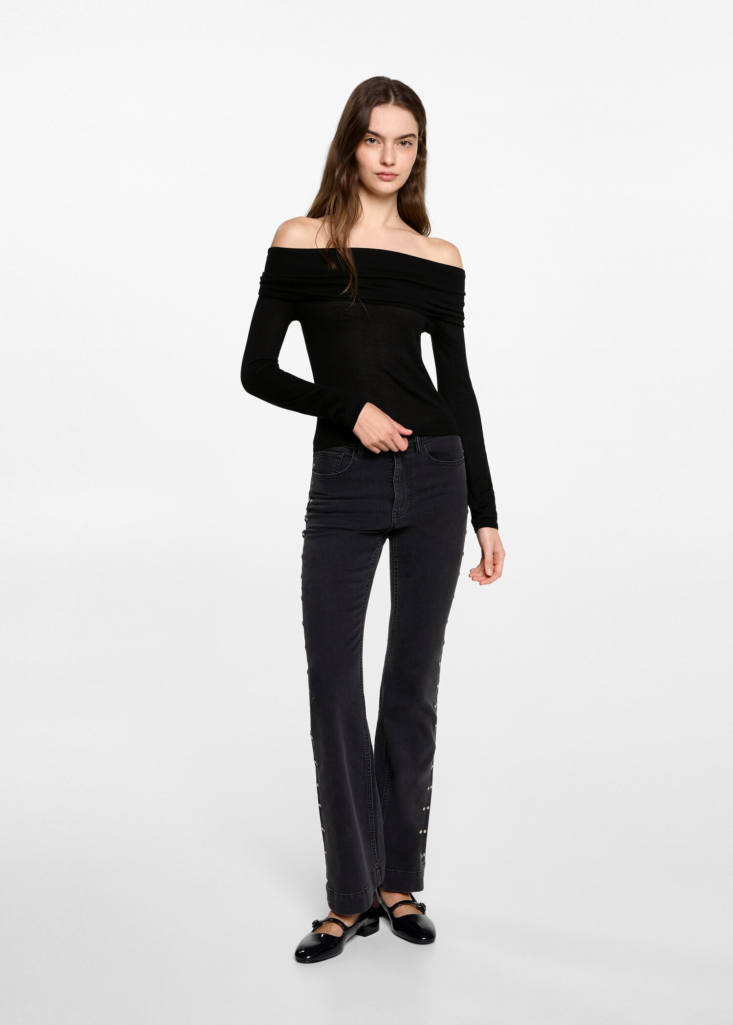 Off shoulders sweater - General plane