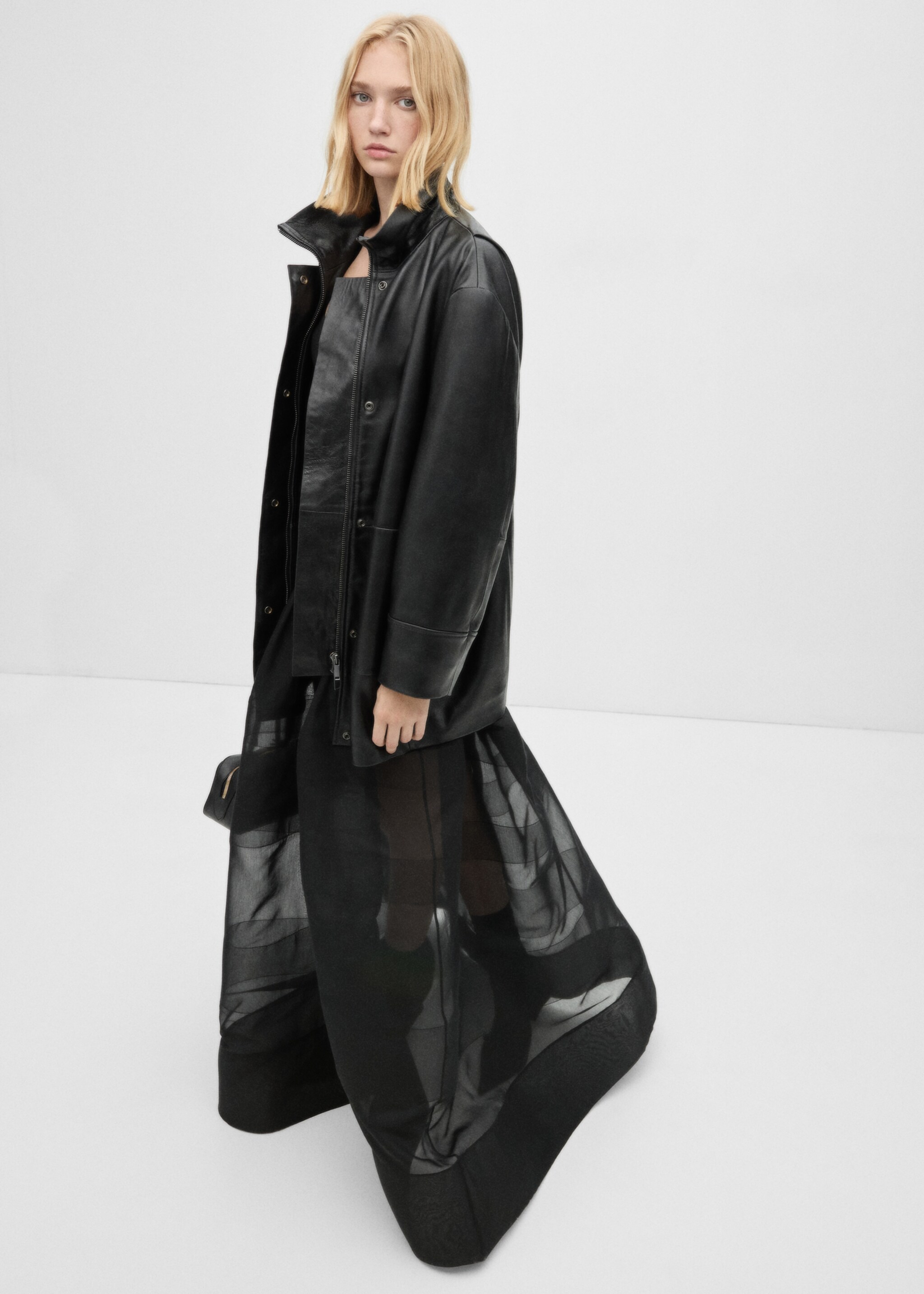 Corset dress with semi-transparent skirt - General plane, Black. Ref: 77056762-00.