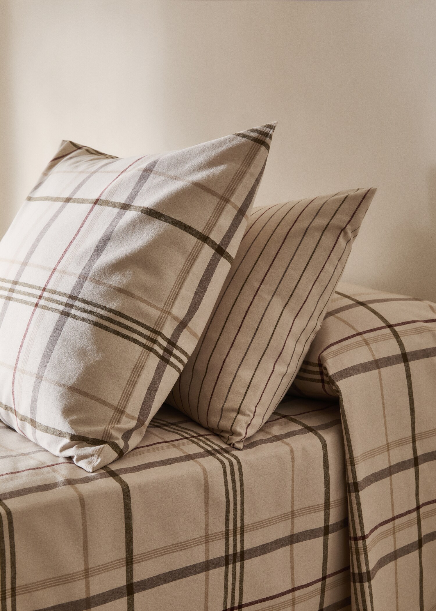 Funda almohada cuadros franela 60x60cm - General plane