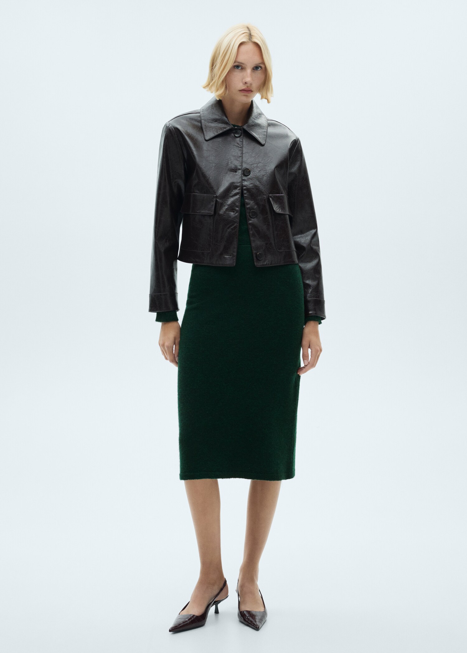 Utställd stickad kjol - Allmän bild