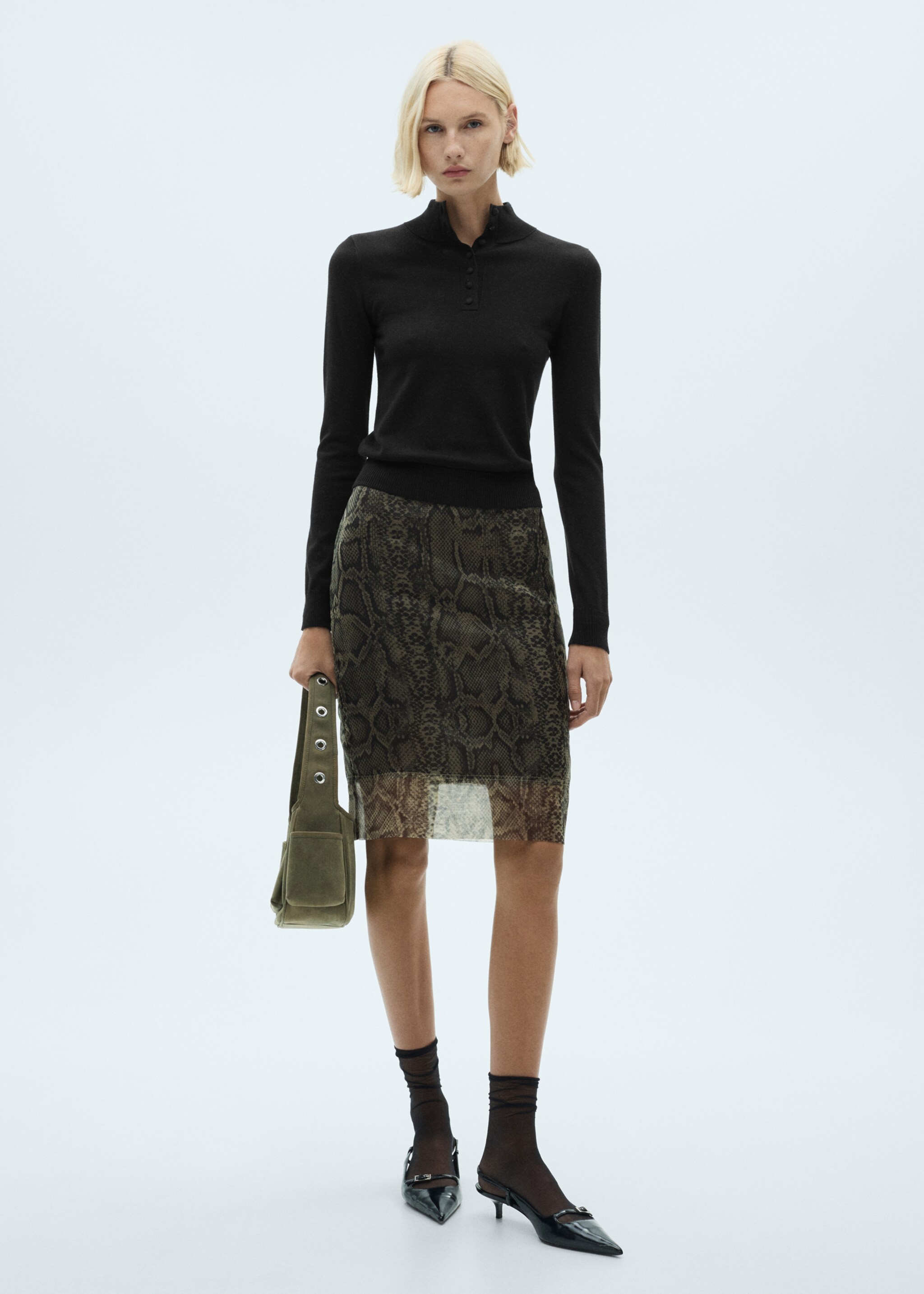 Fine knit sweater with buttons - General plane, Black. Ref: 77058268-00.