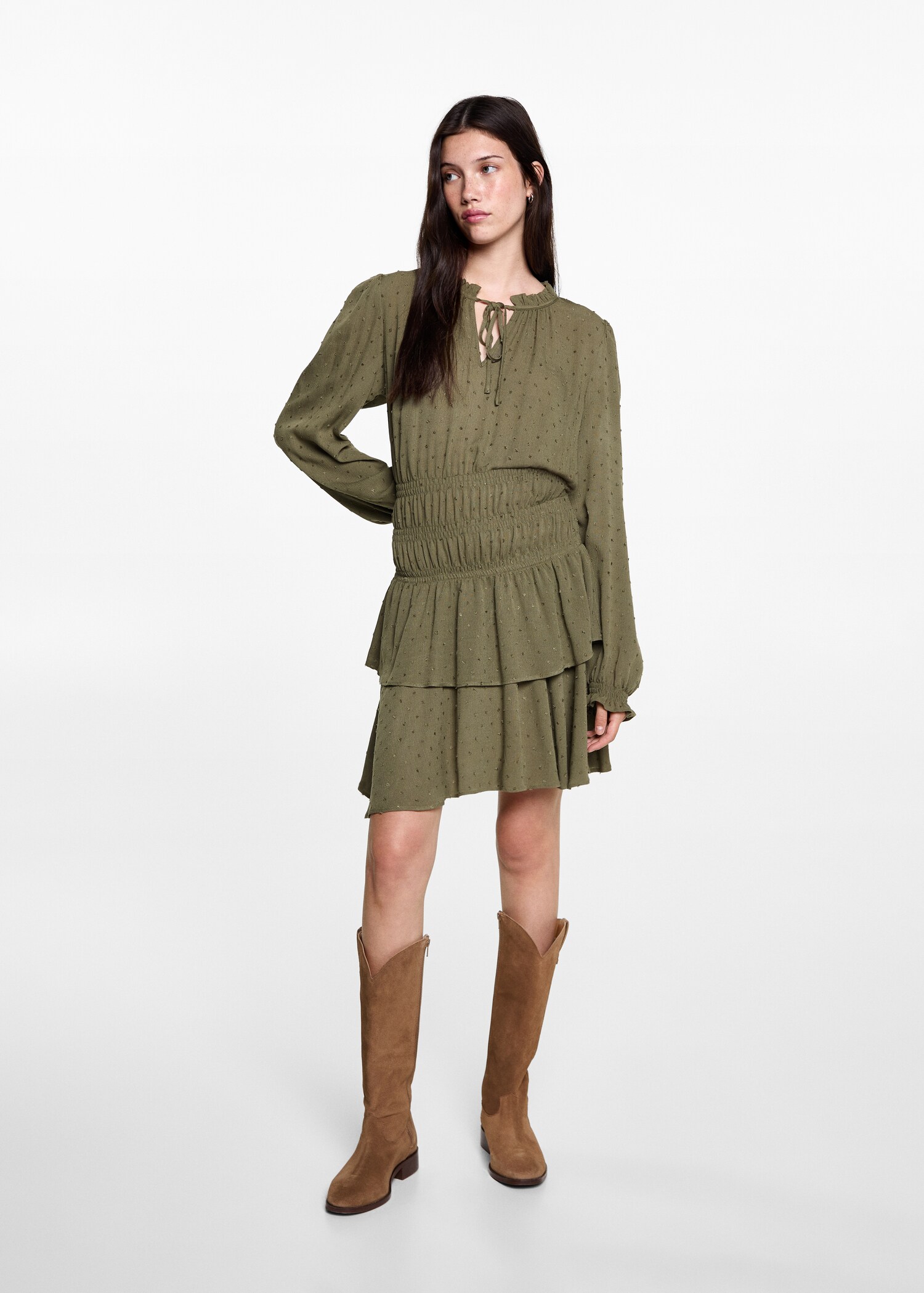 Ruffled dress - General plane