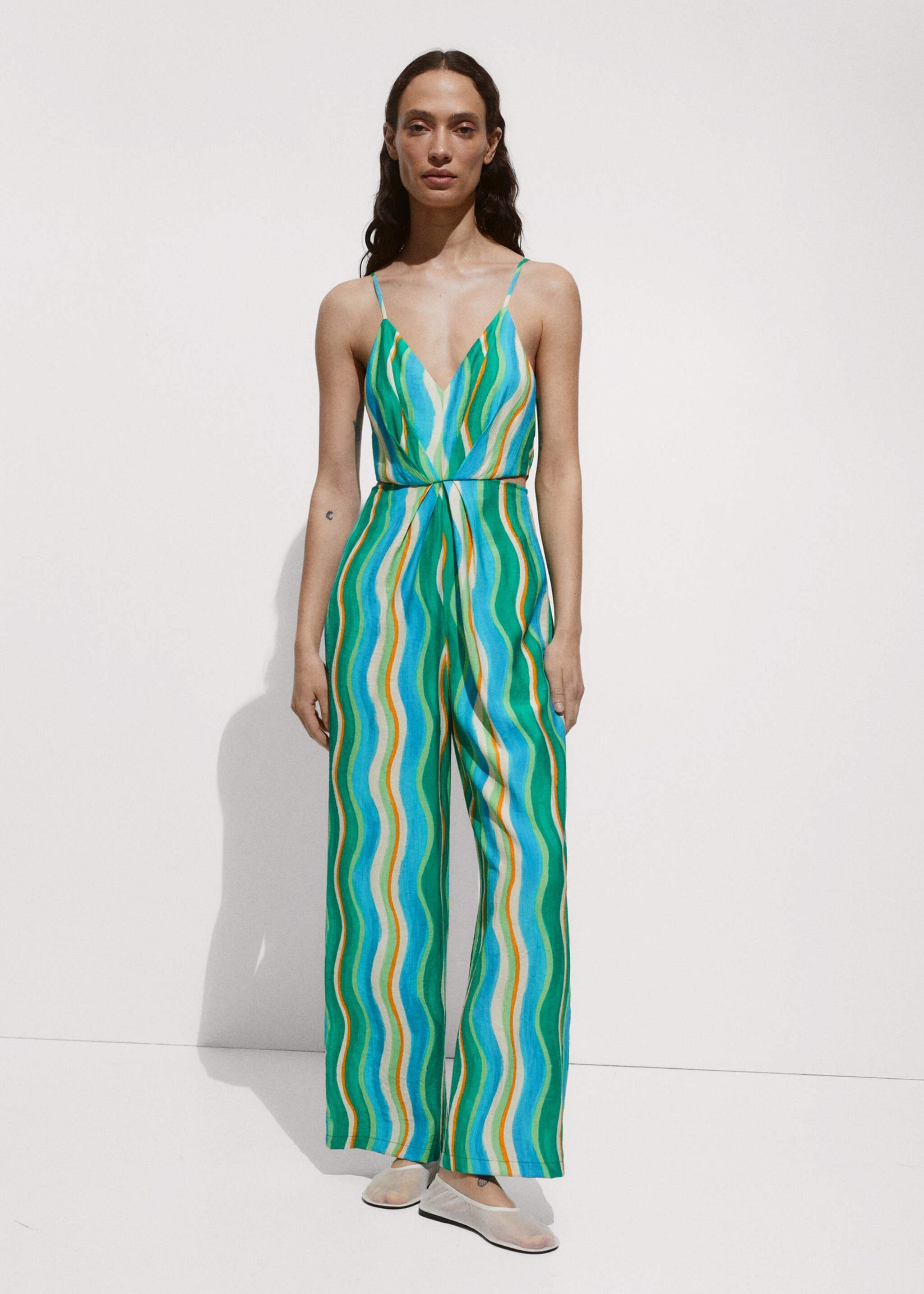 Bedrukte gedrapeerde jumpsuit met splitten - Overzichtstekening