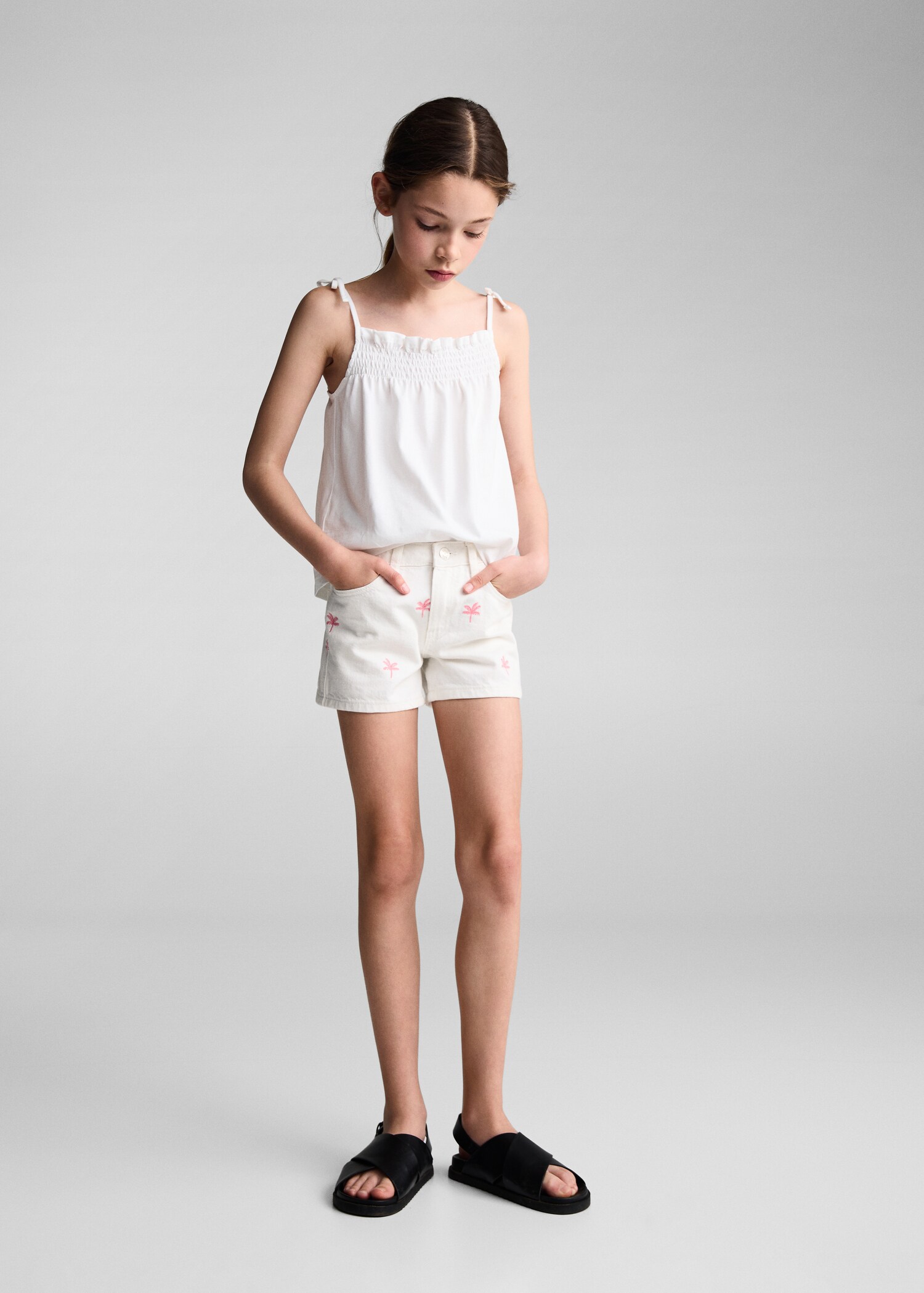 Short coton brodé - Plan général