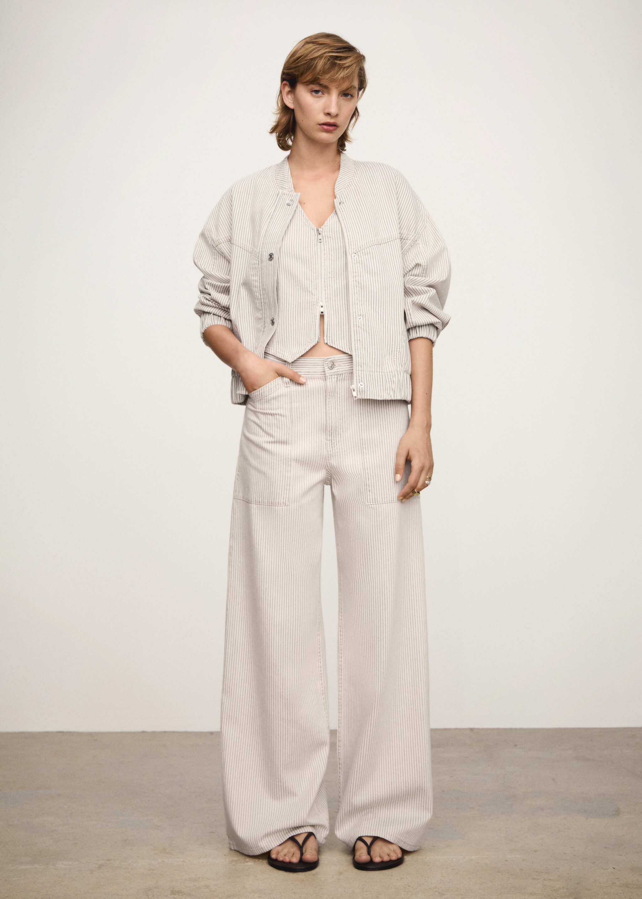 Gestreifte Jeansjacke - Allgemeine Ansicht, Beige. Ref: 77062914-00.