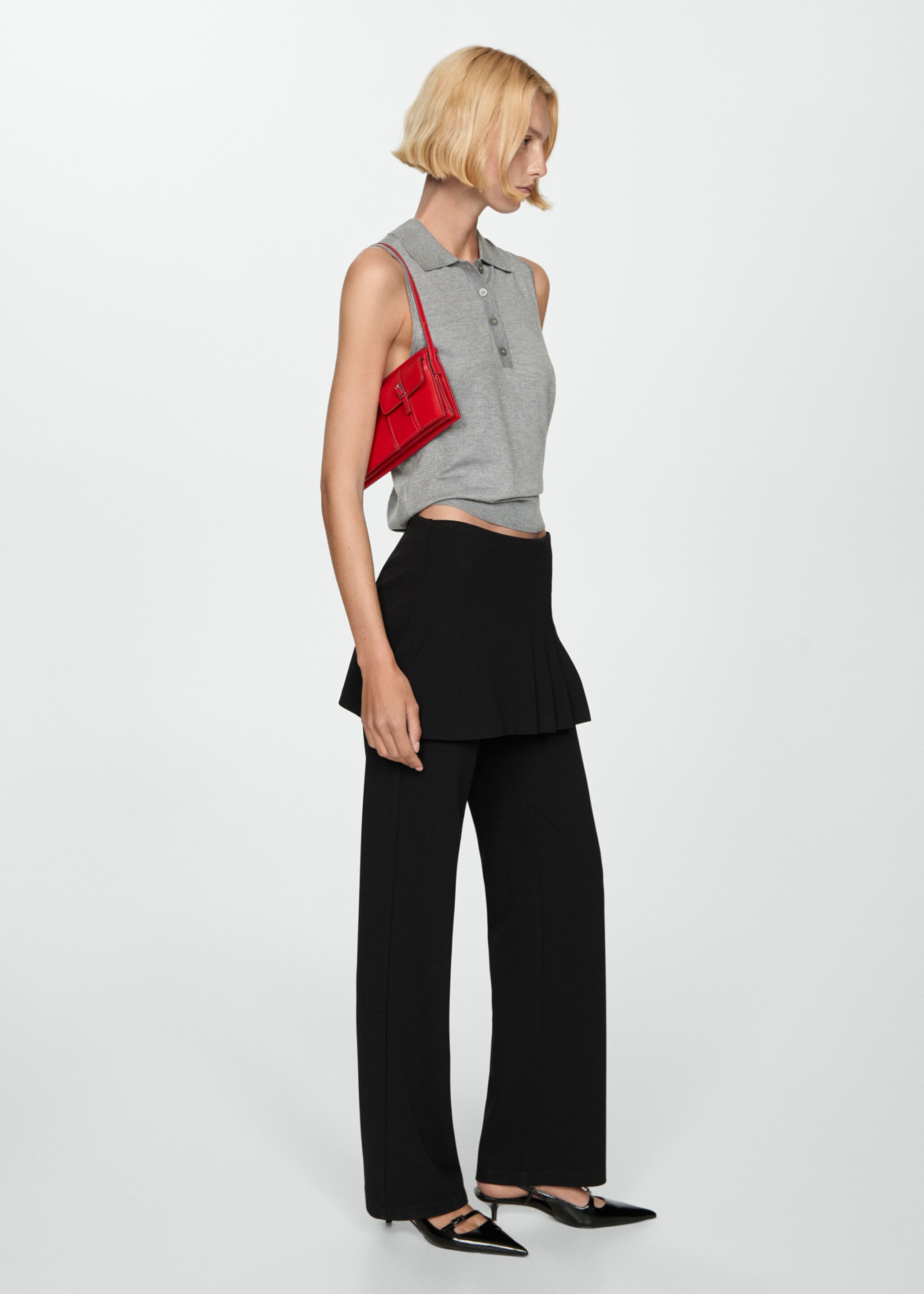 Pleated skirt trousers - General plane, Black. Ref: 77064032-00.