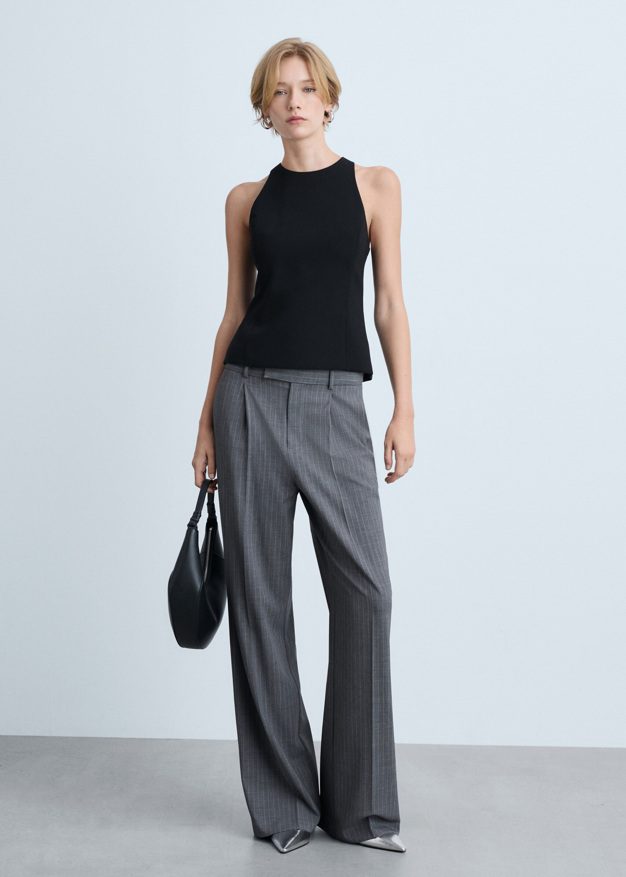 Crop top bretelles larges - Plan général, Noir. Ref: 77064766-00.