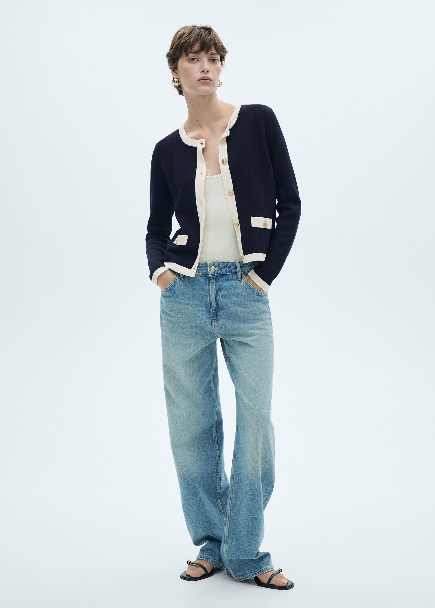 Cardigan mit Kontrastabschlüssen - Allgemeine Ansicht