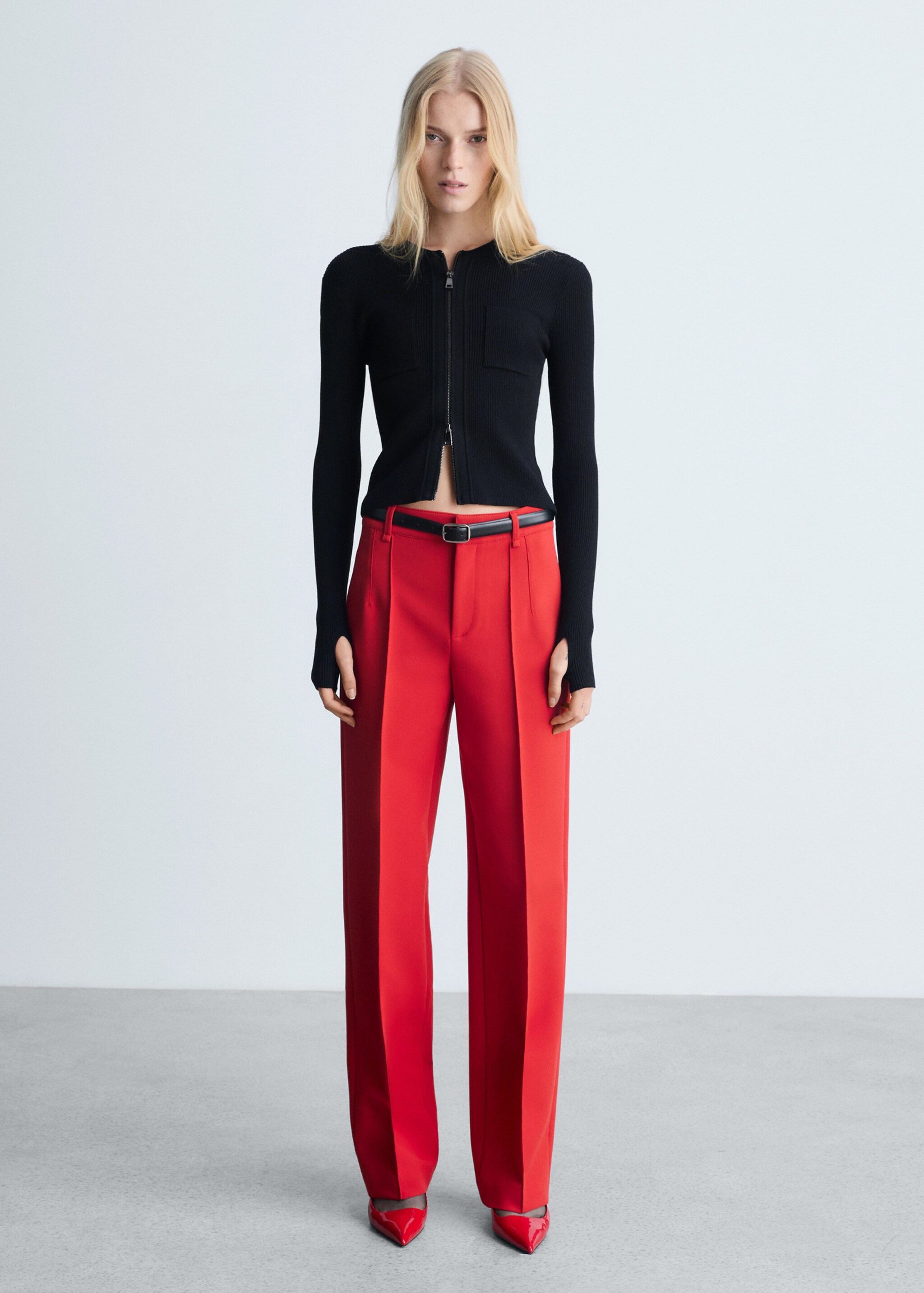 Fine-knit zip-up jacket - General plane, Black. Ref: 77065642-00.