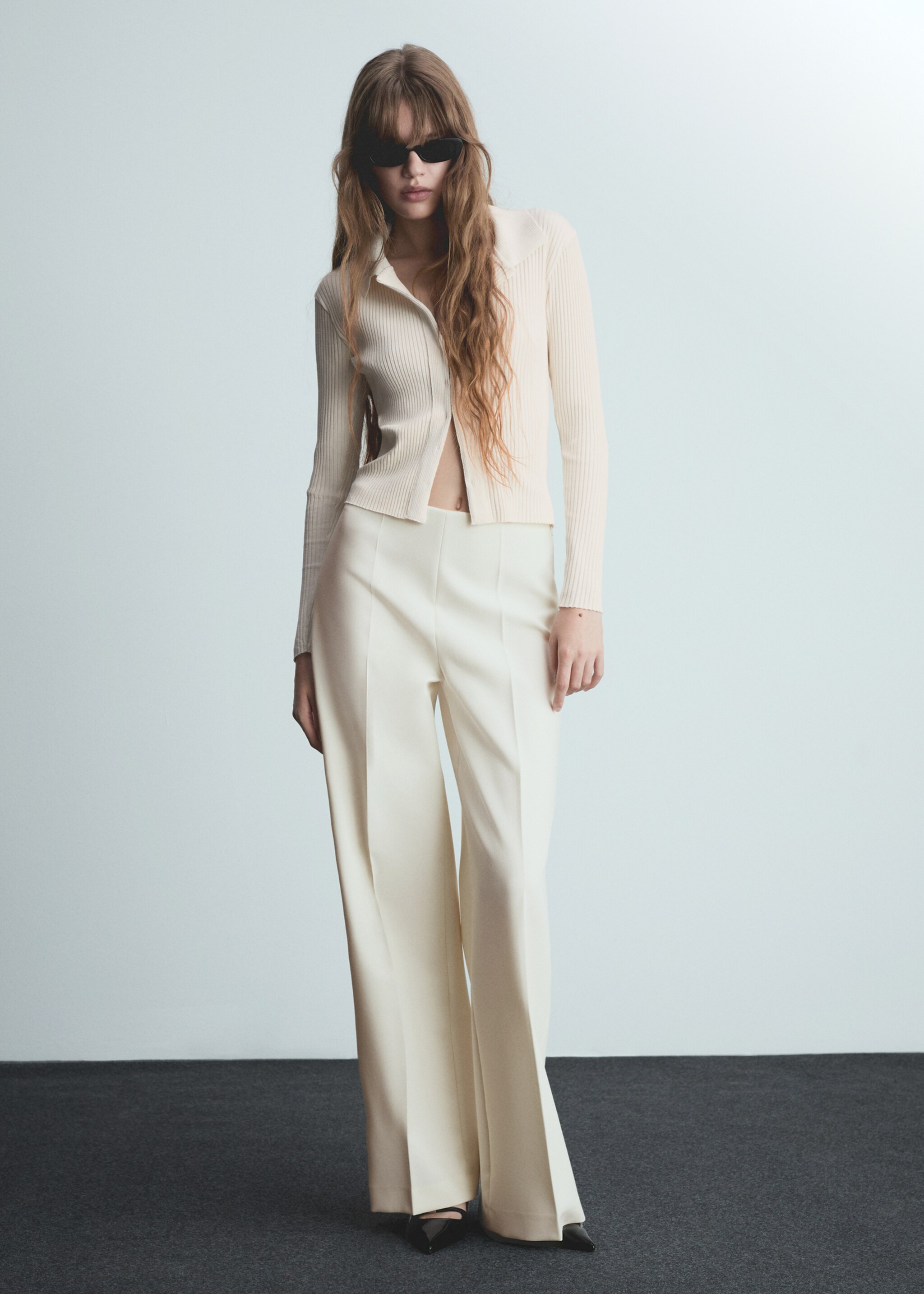 Wideleg pleated trousers - General plane, Ecru. Ref: 77065674-00.