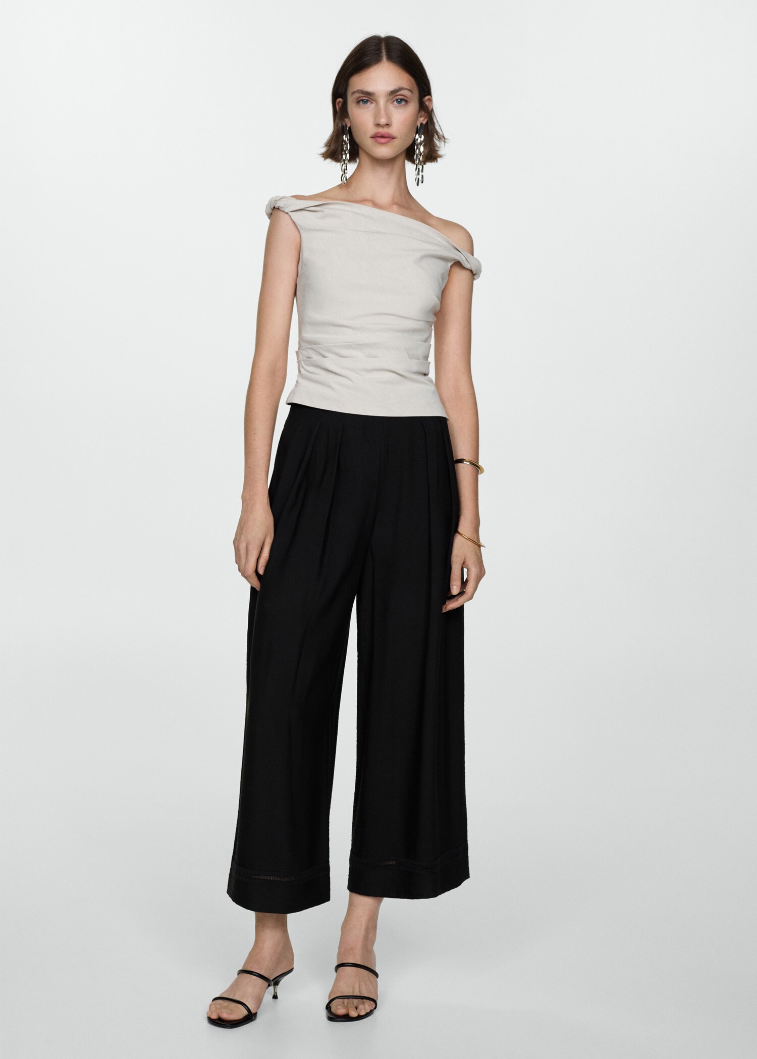 Wideleg pleated trousers - General plane