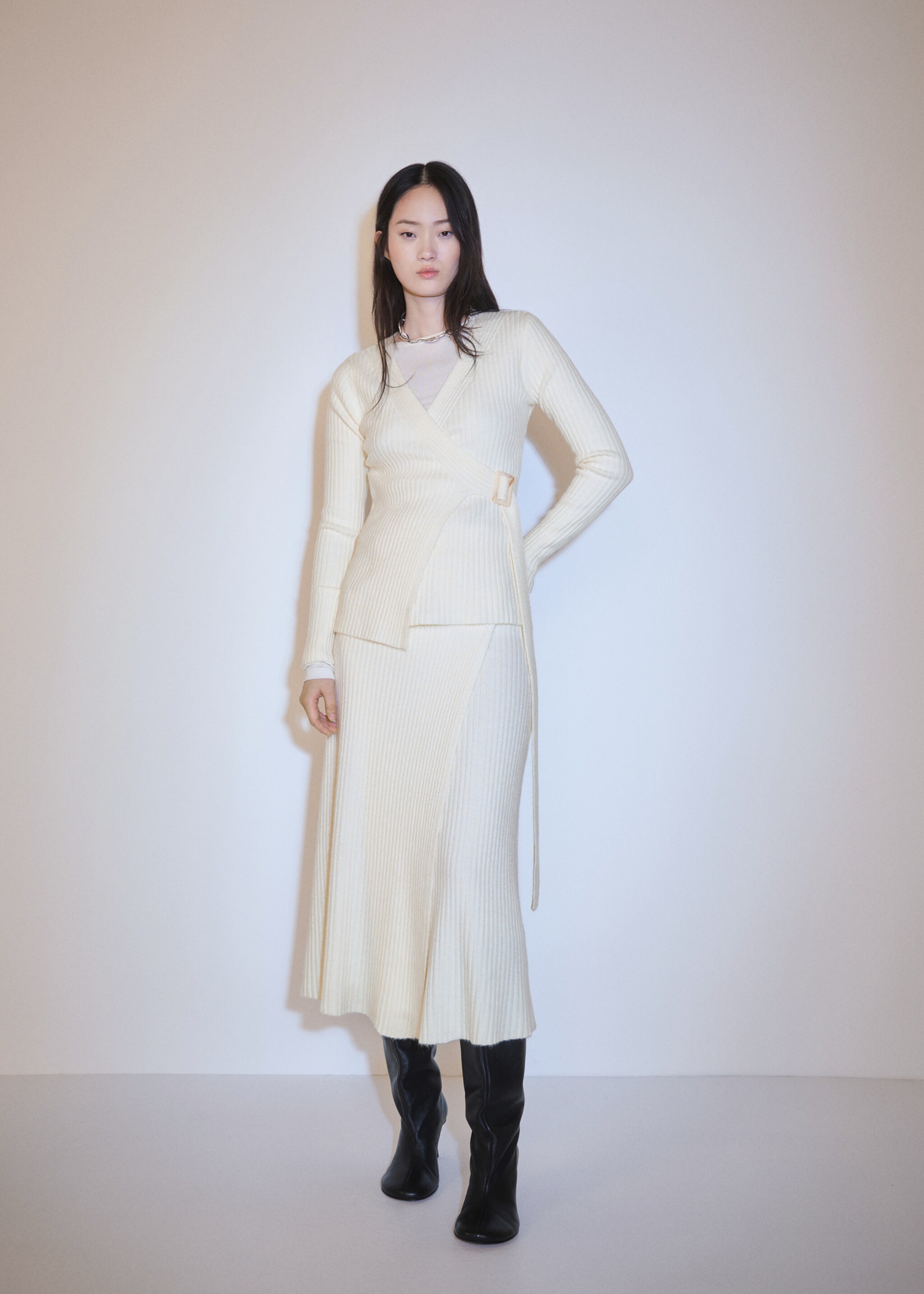 Gebreide overslagrok - Overzichtstekening, Ecru. Ref: 77067659-00.