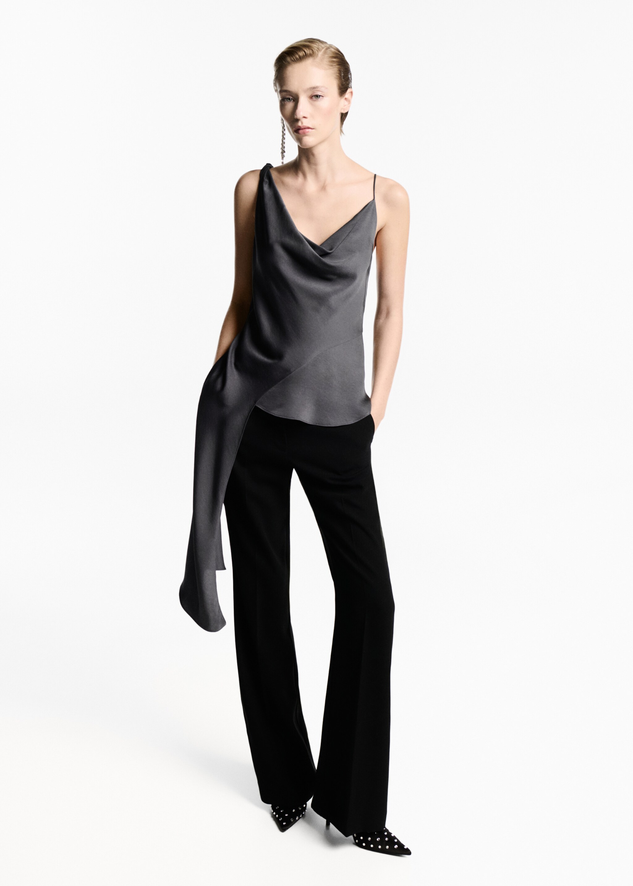 Asymmetrical top with draped neckline - General plane, Grey. Ref: 77069056-00.