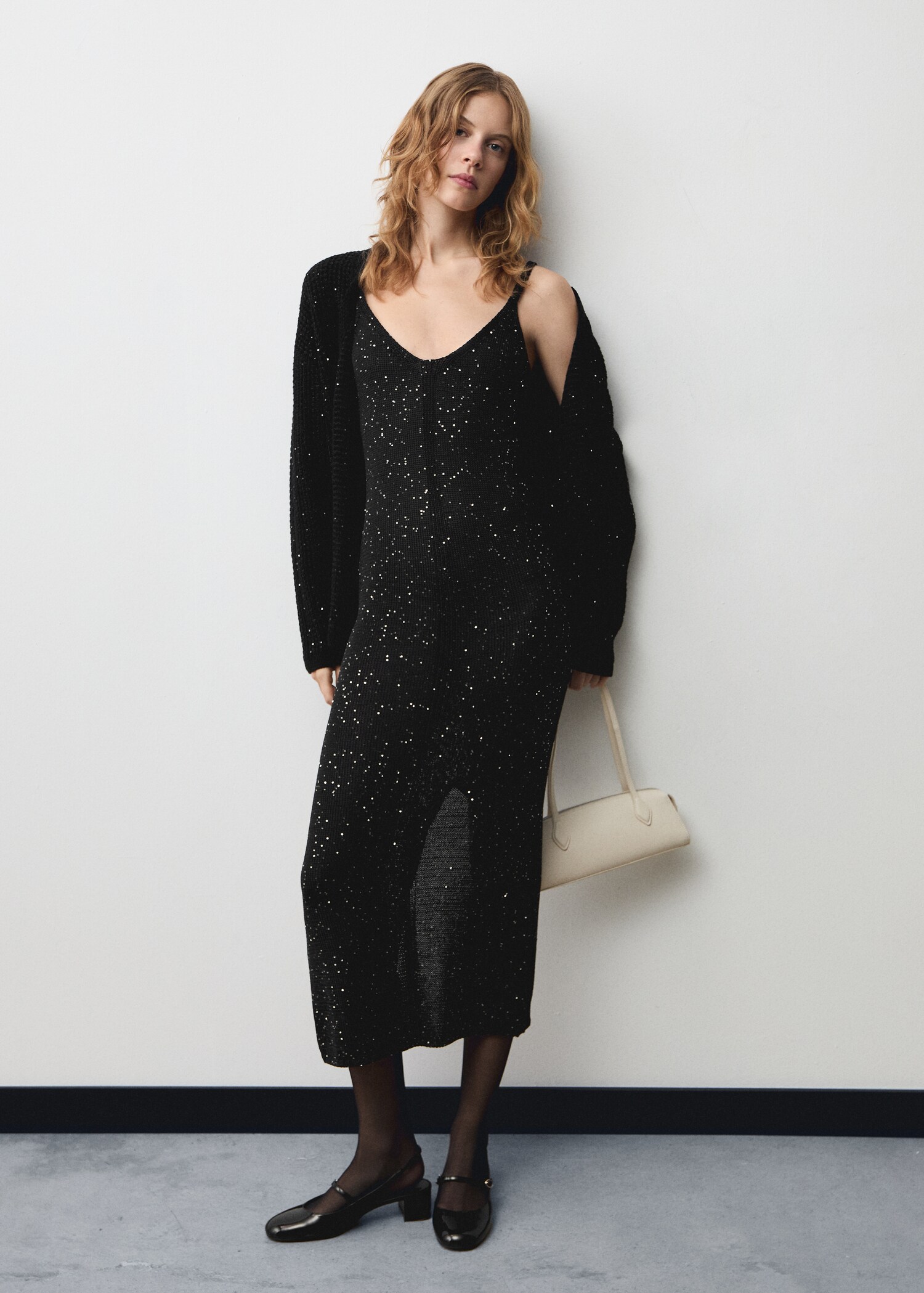 Knitted dress with sequin detail - General plane