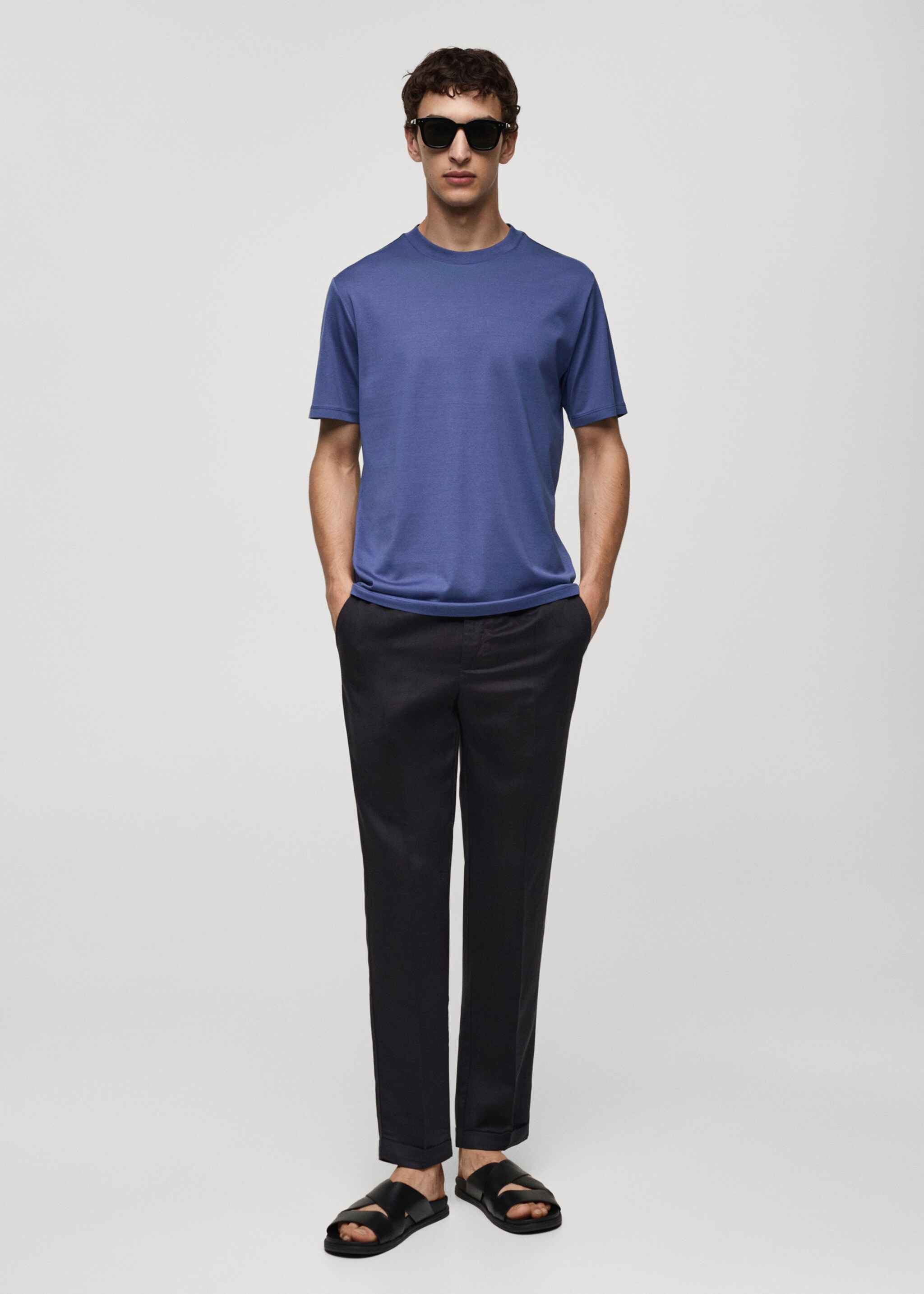 100% cotton slim-fit t-shirt - General plane