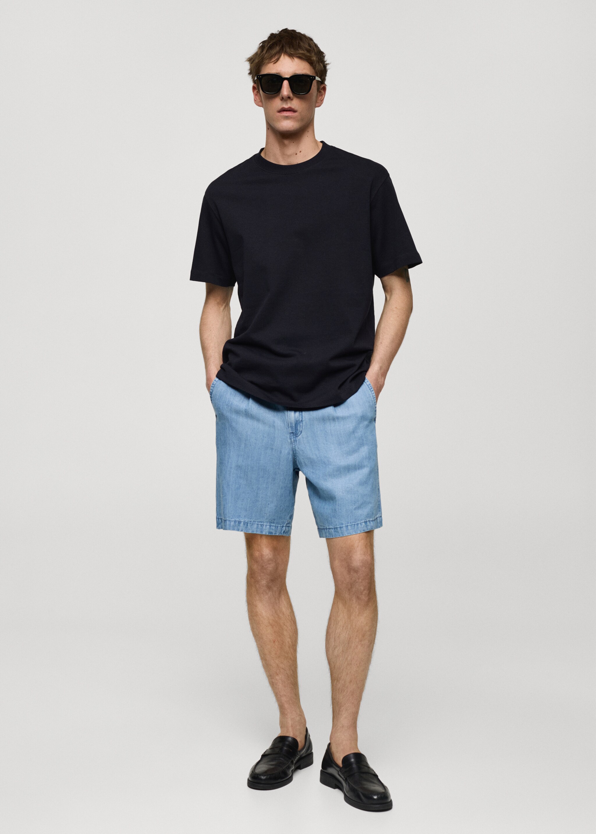 Basic 100% cotton relaxed-fit t-shirt - General plane