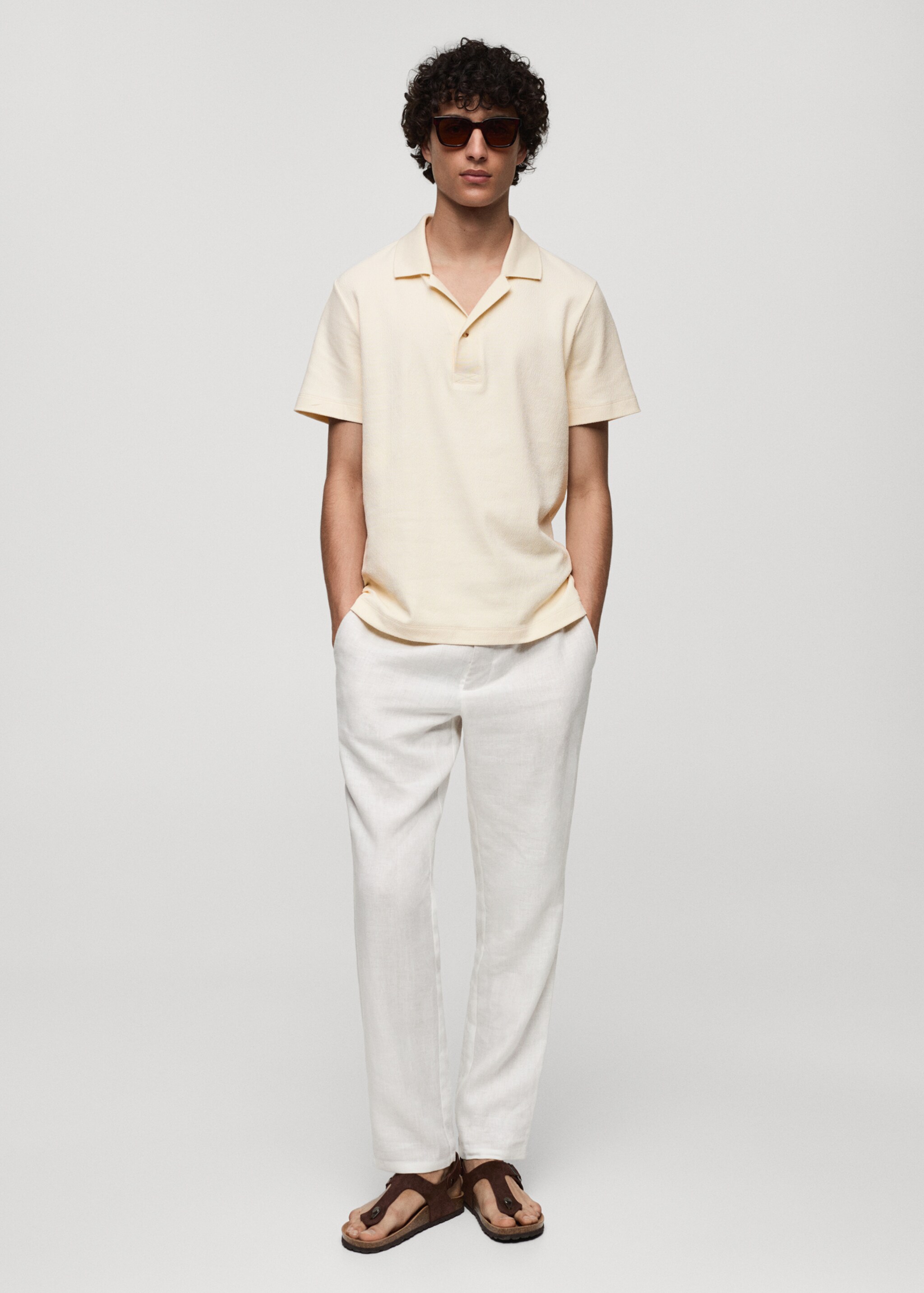 Strukturiertes Regular-Fit-Poloshirt aus Baumwolle - Allgemeine Ansicht