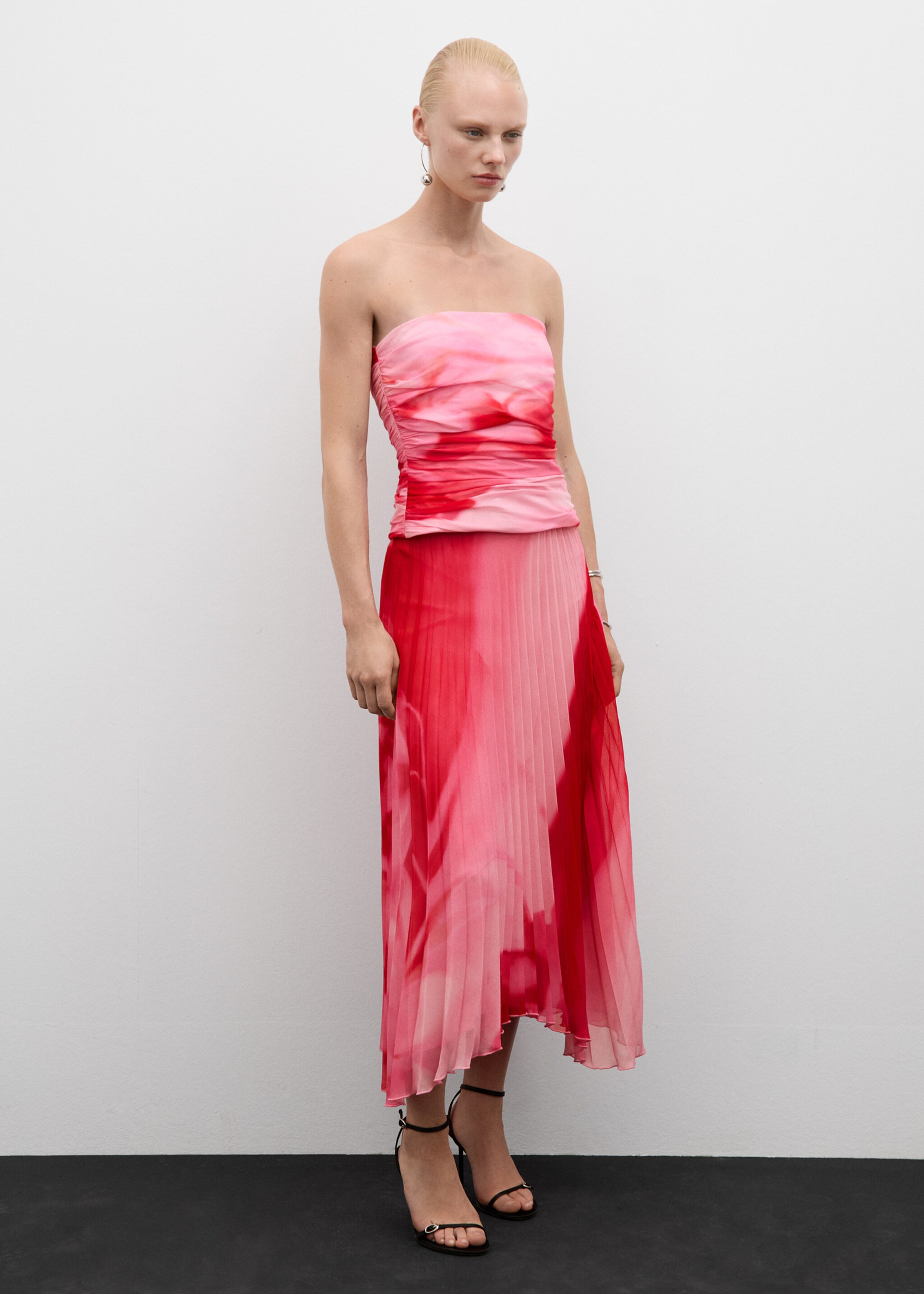 Gedrapeerde strapless top - Overzichtstekening