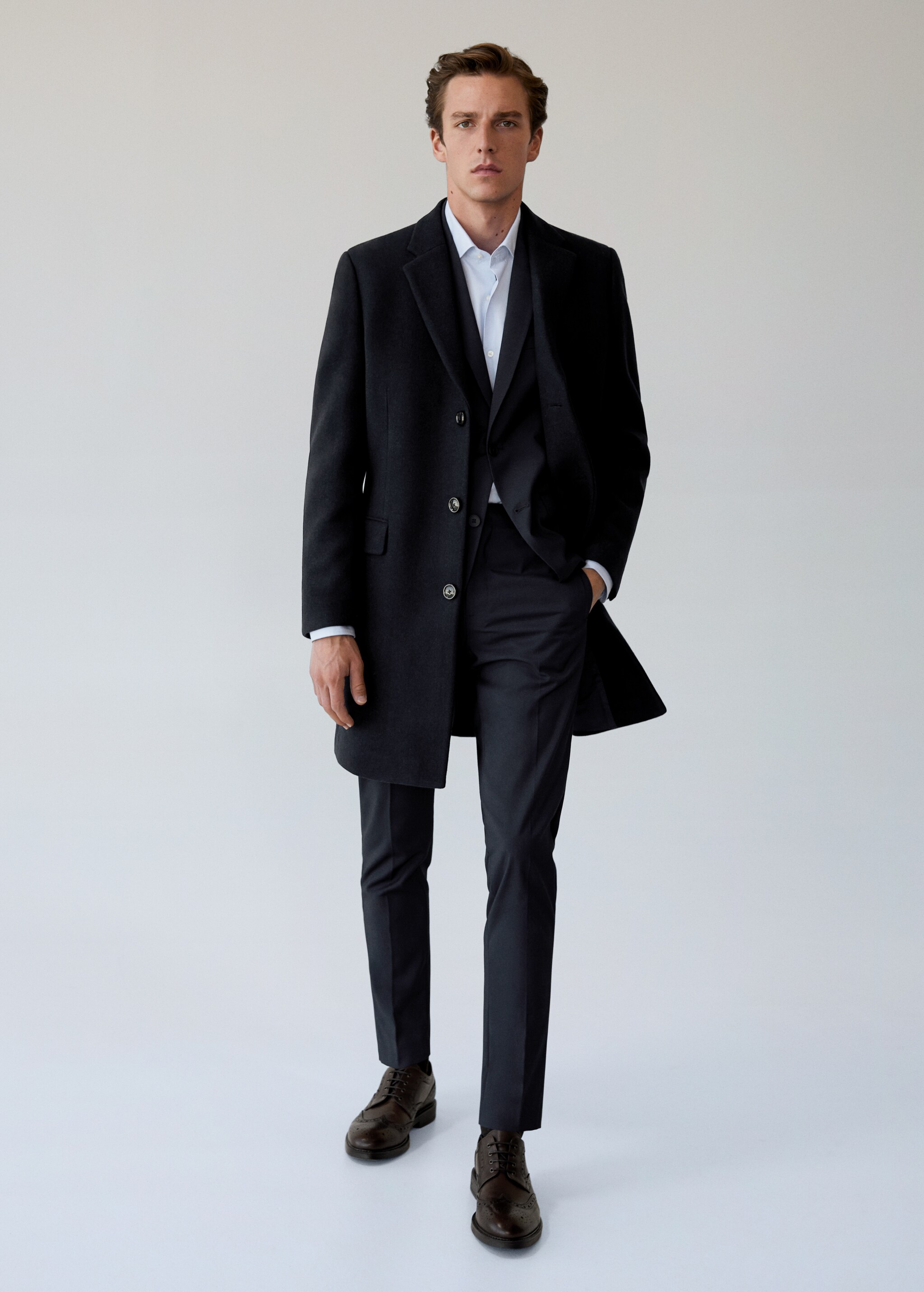 Vesta slim fit ze strečové látky - Celkový náhled