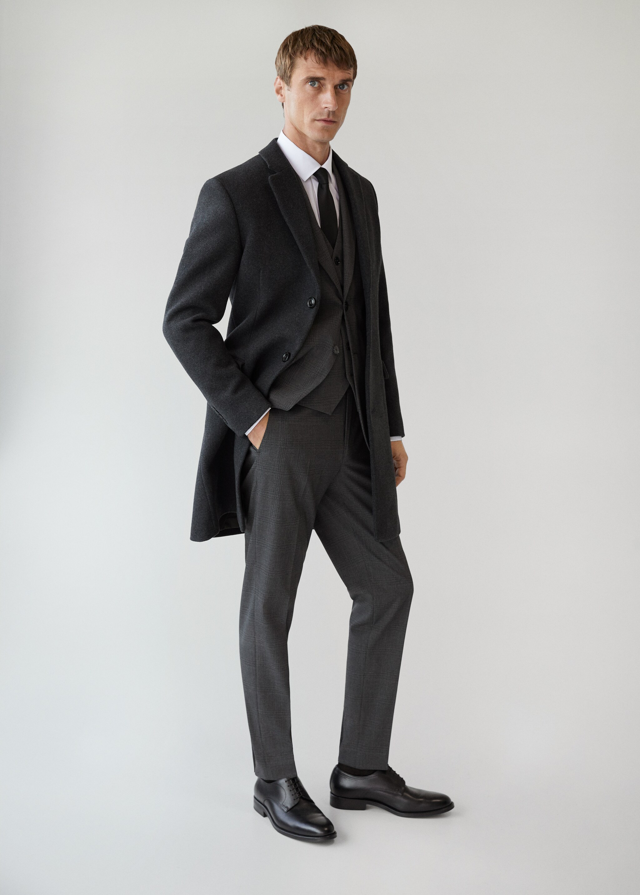 Vesta slim fit ze strečové látky - Celkový náhled