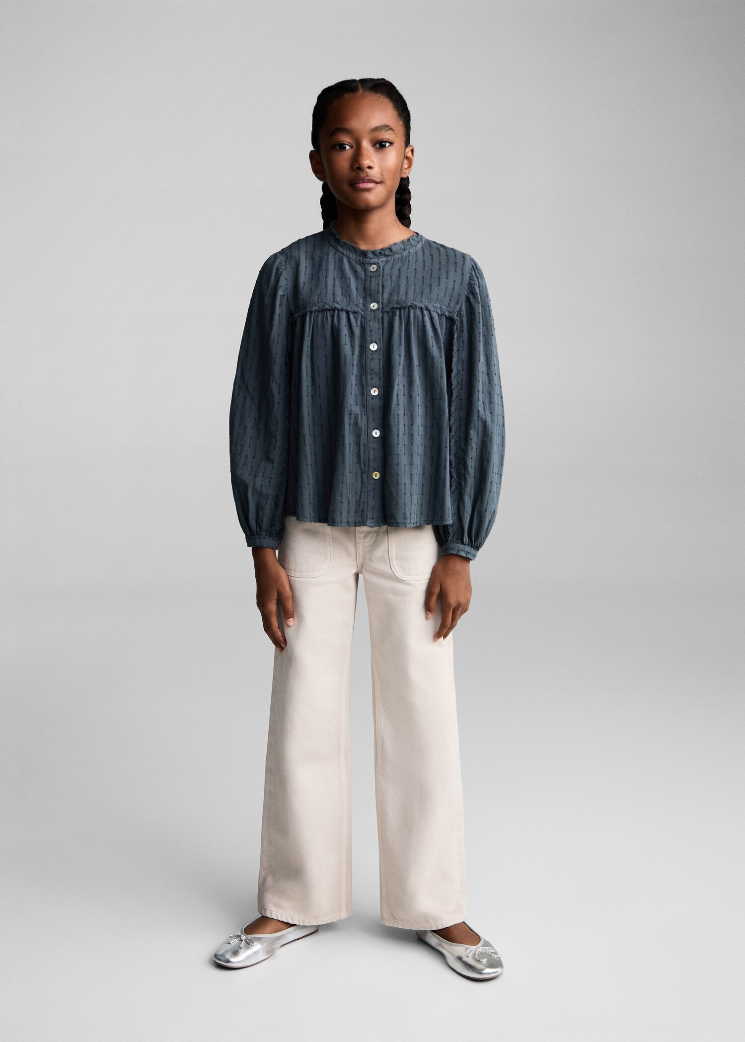 Bluse mit Stickverzierungen - Allgemeine Ansicht