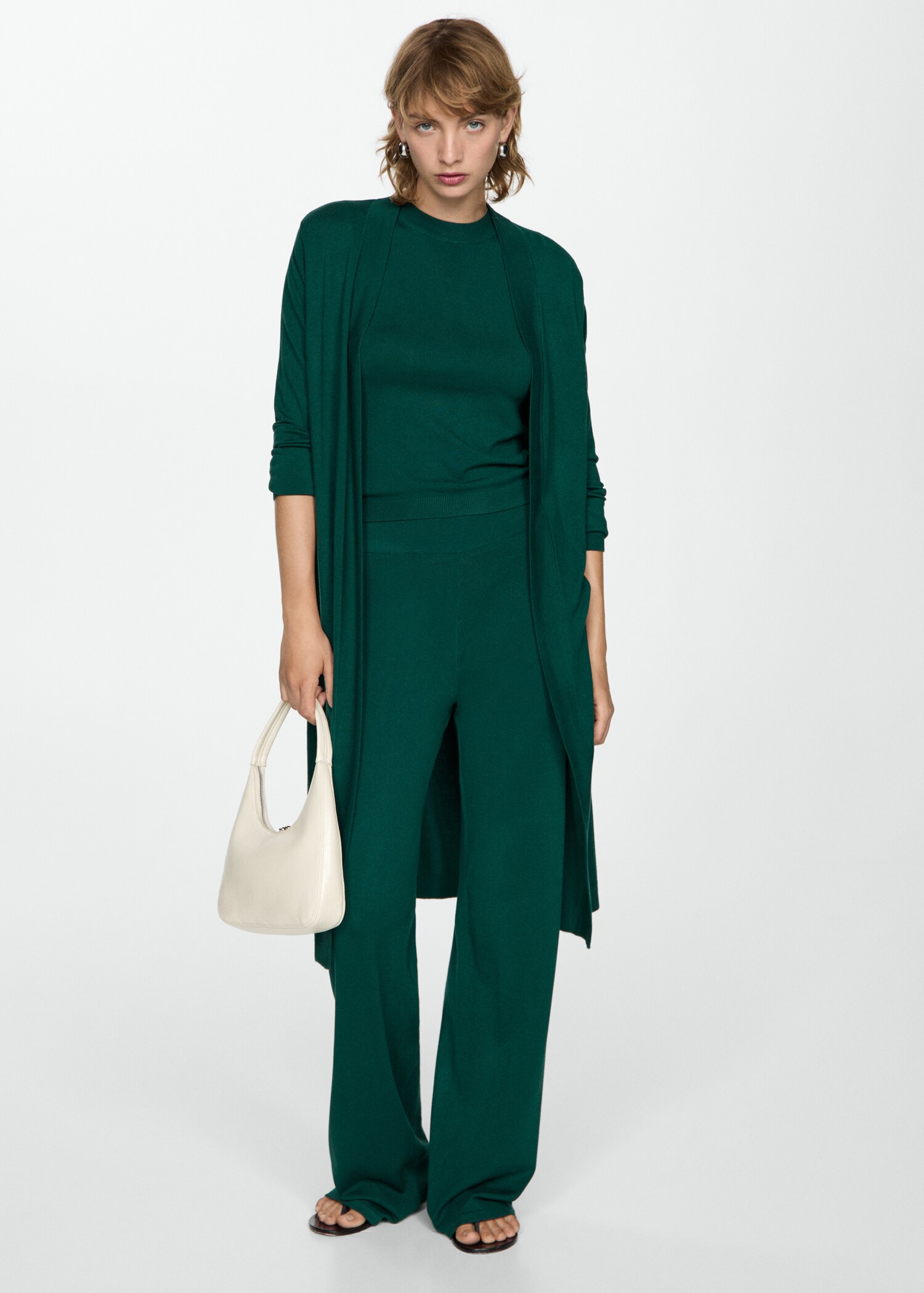 Fine knit long cardigan - General plane