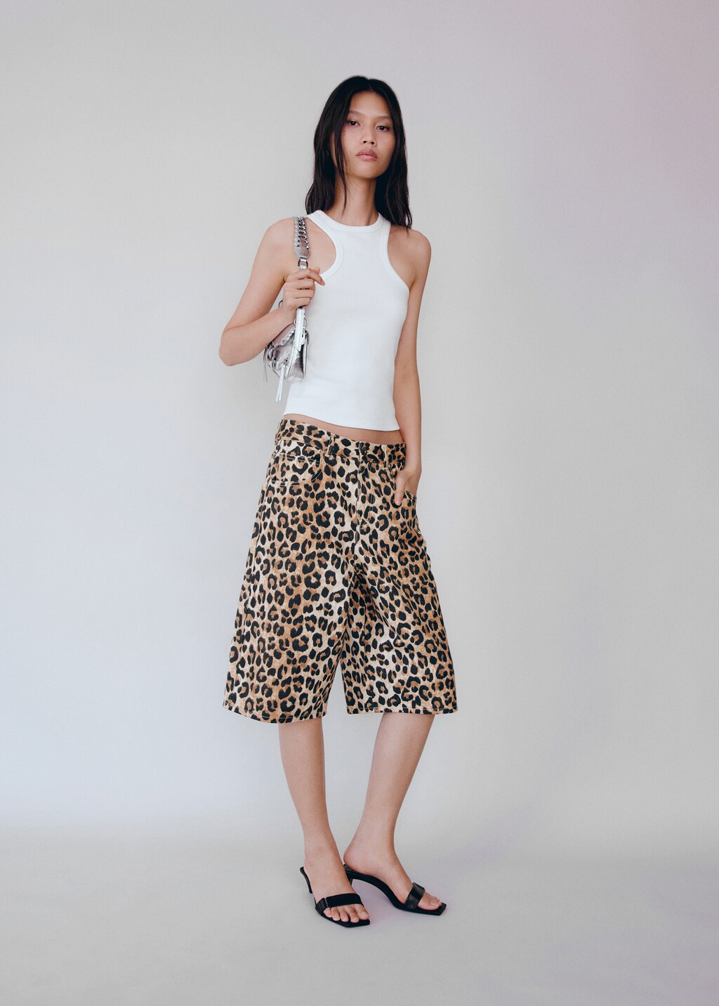 LEOPARD DENIM BERMUDAS