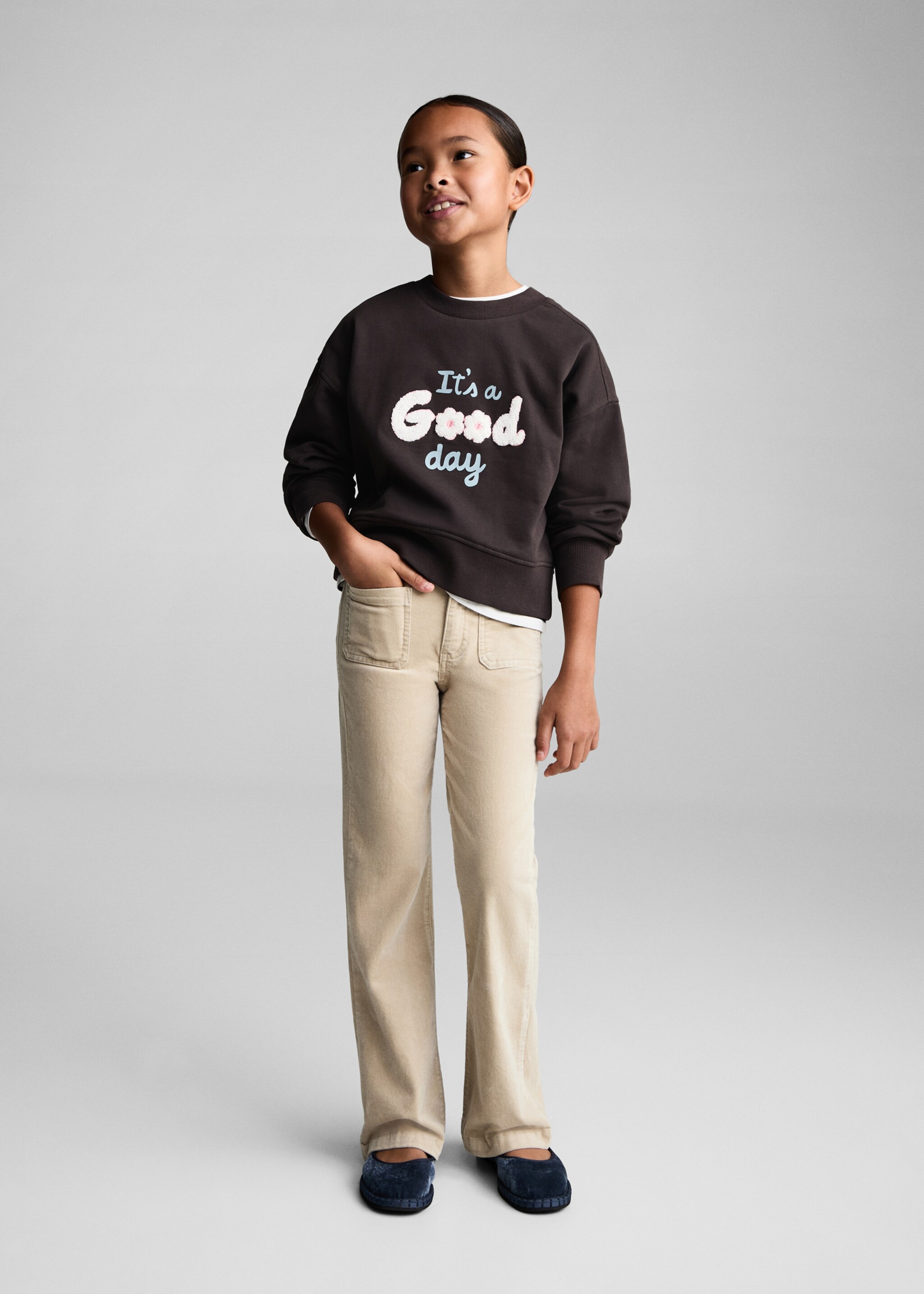 Pantalons velvet flare - Pla general, Beige. Ref: 77077665-00.