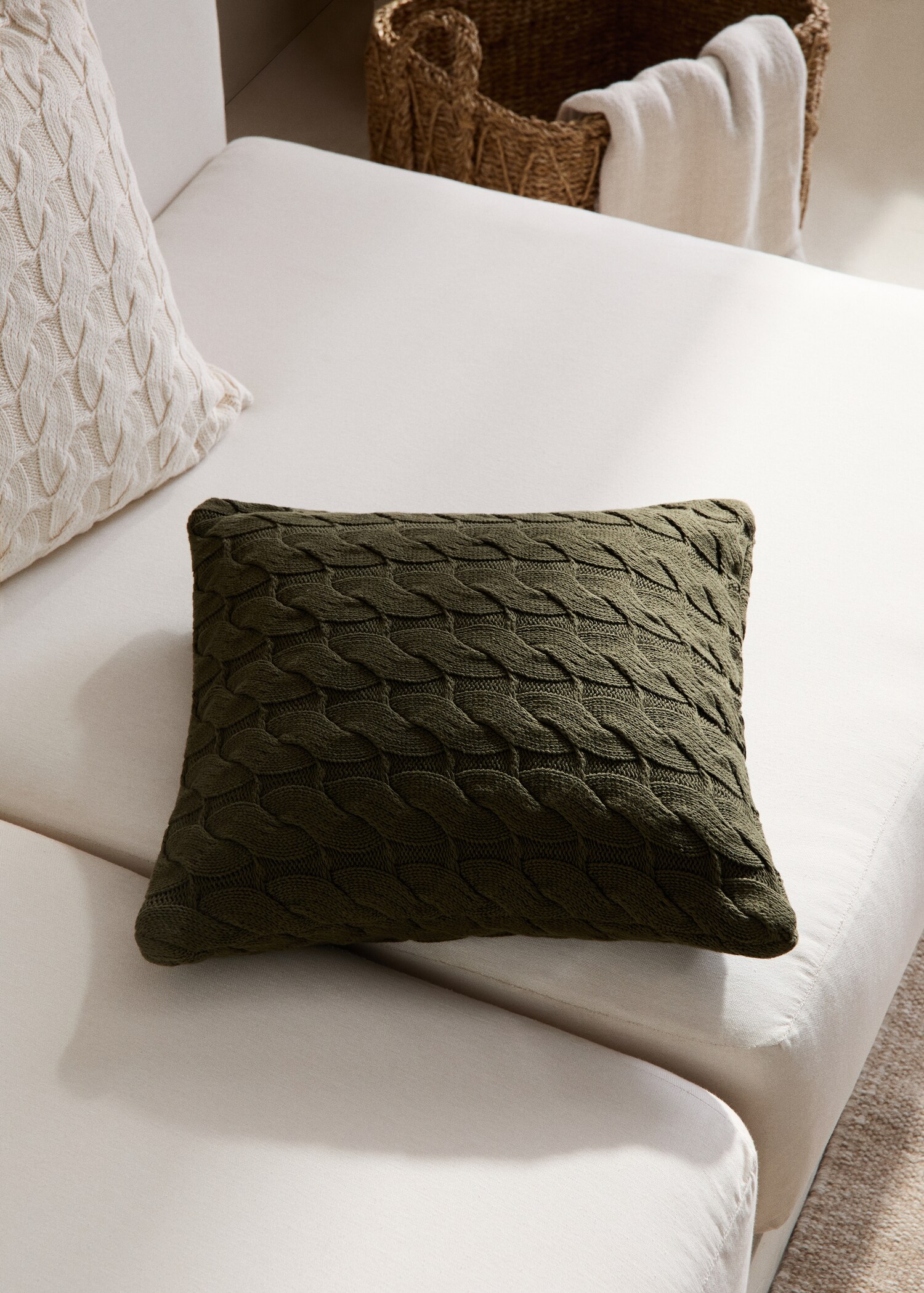 100% cotton braided knit cushion cover 17.7x17.7in - General plane