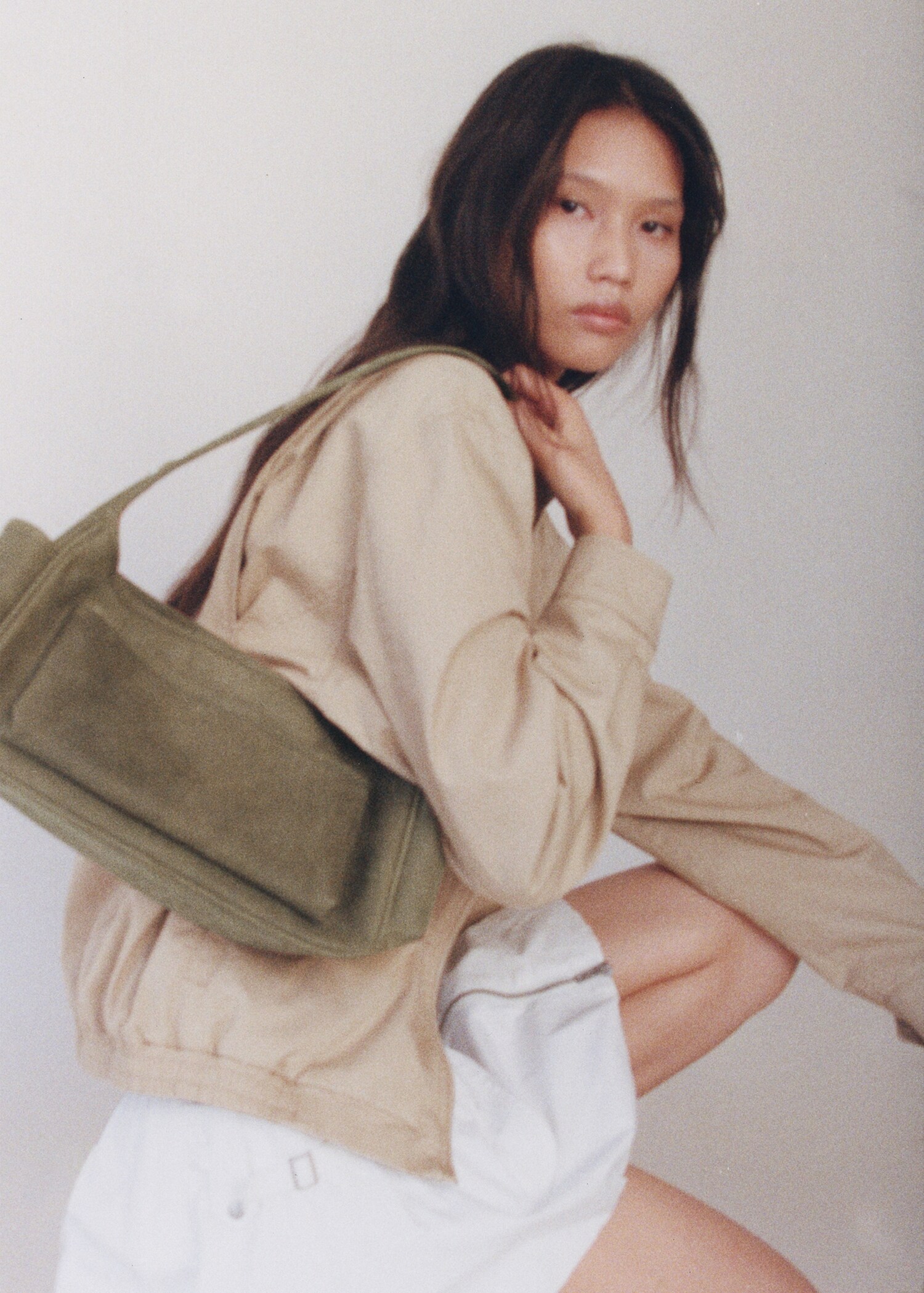 Bolso piel tachuelas bolsillos - Plano general