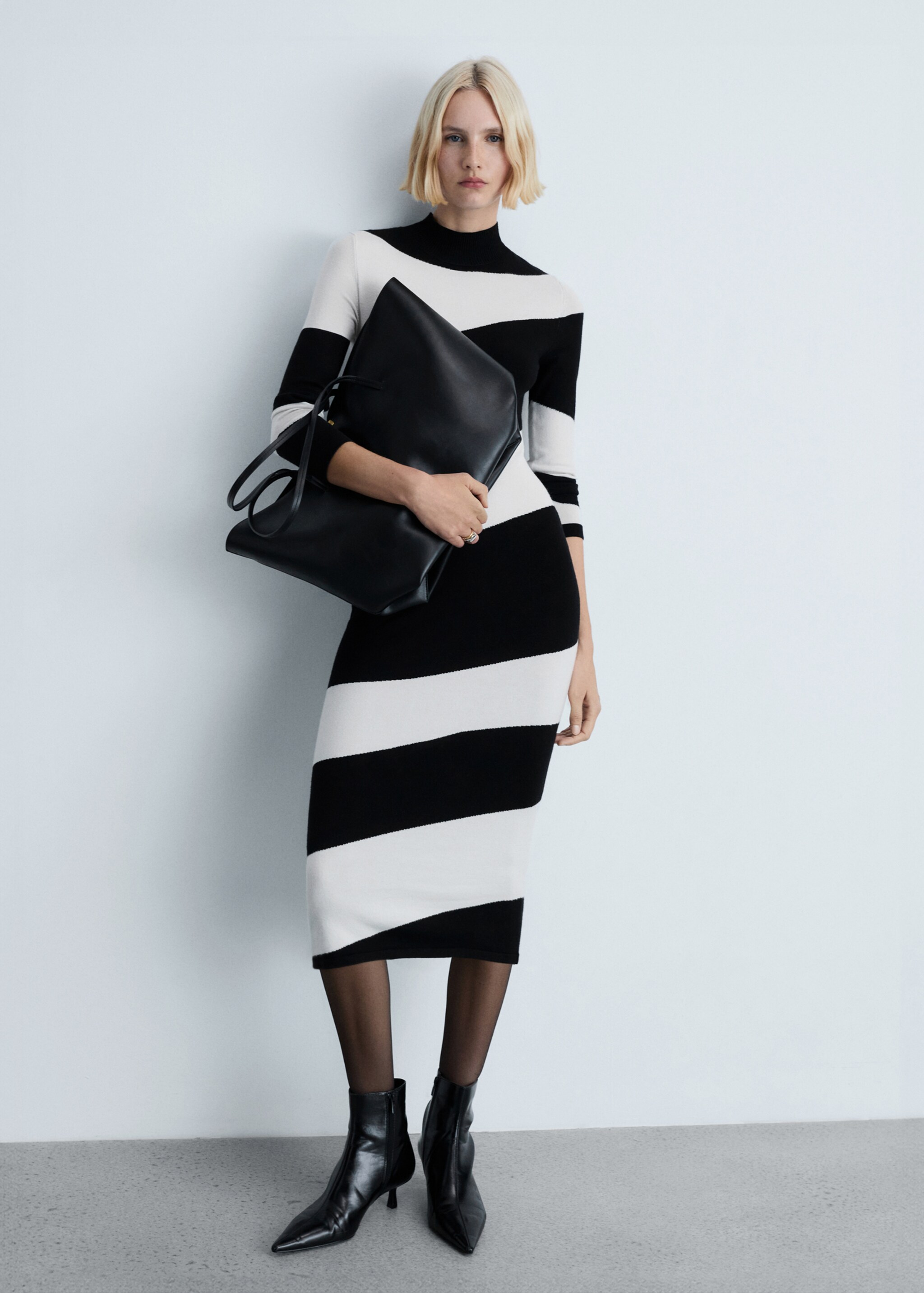 Perkins collar midi dress - General plane, Black. Ref: 77077718-00.
