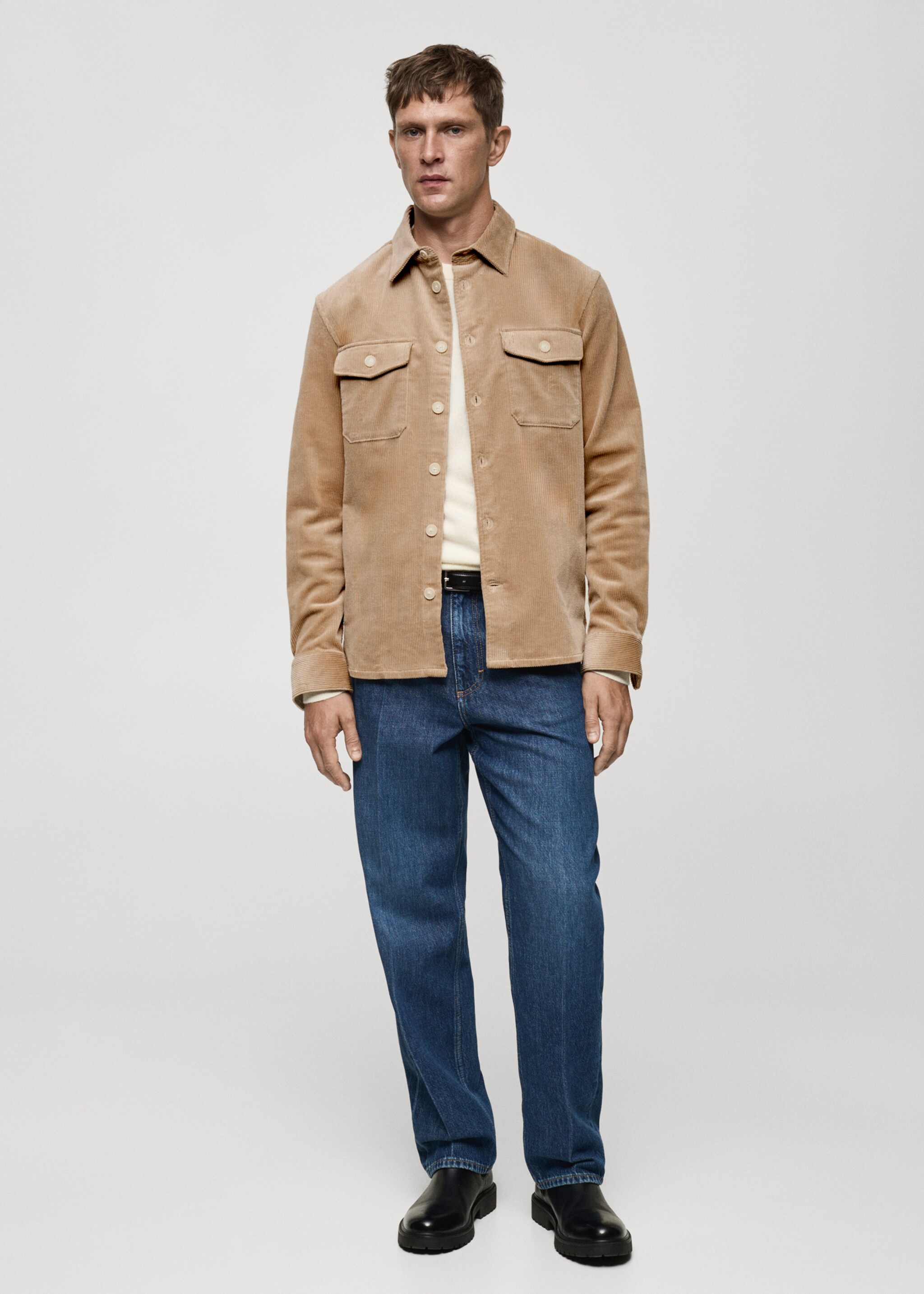 Surchemise velours côtelé poches - Plan général, Beige. Ref: 77077921-00.