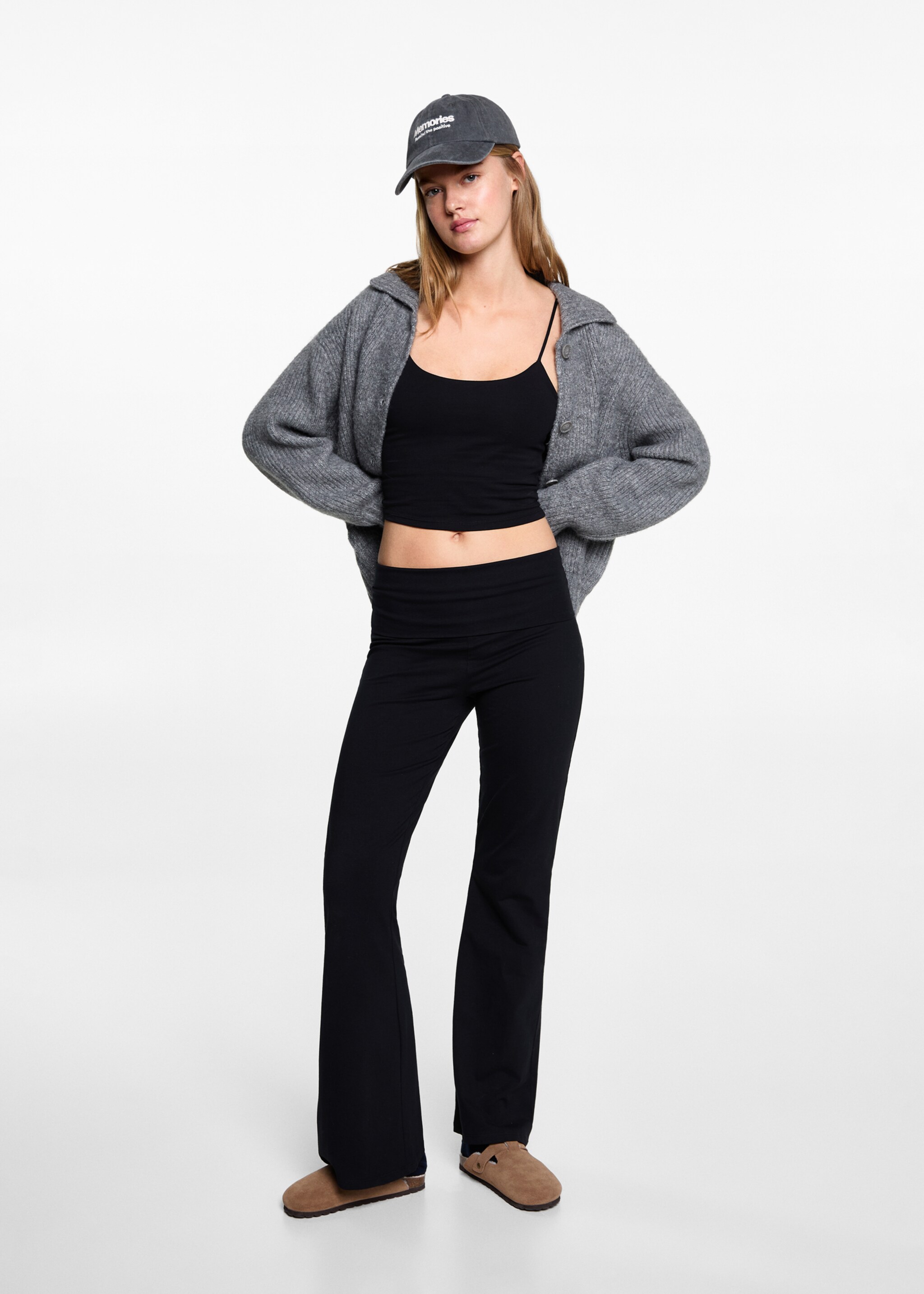 Sportig crop top - Allmän bild, Svart. Ref: 77078271-00.