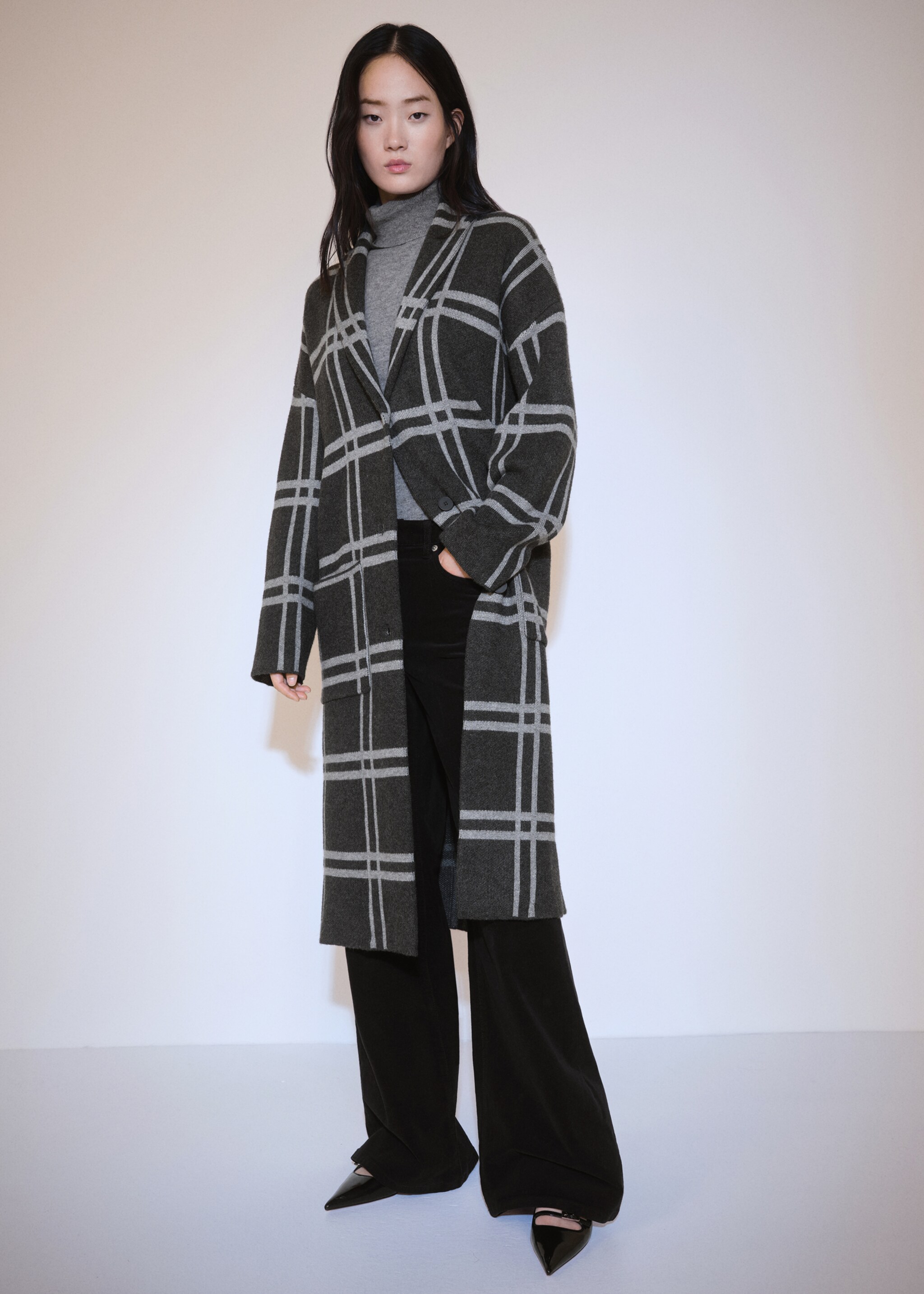 Manteau maille carreaux - Plan général, Gris anthracite. Ref: 77078276-00.